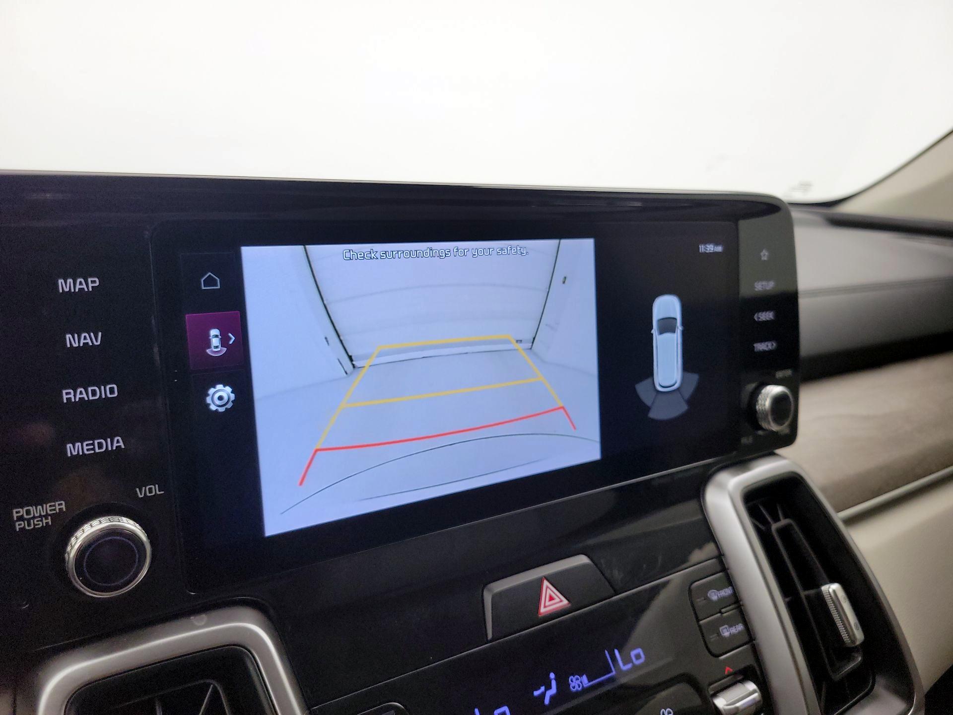 Thumbnail: 2023 Kia Sorento - 15