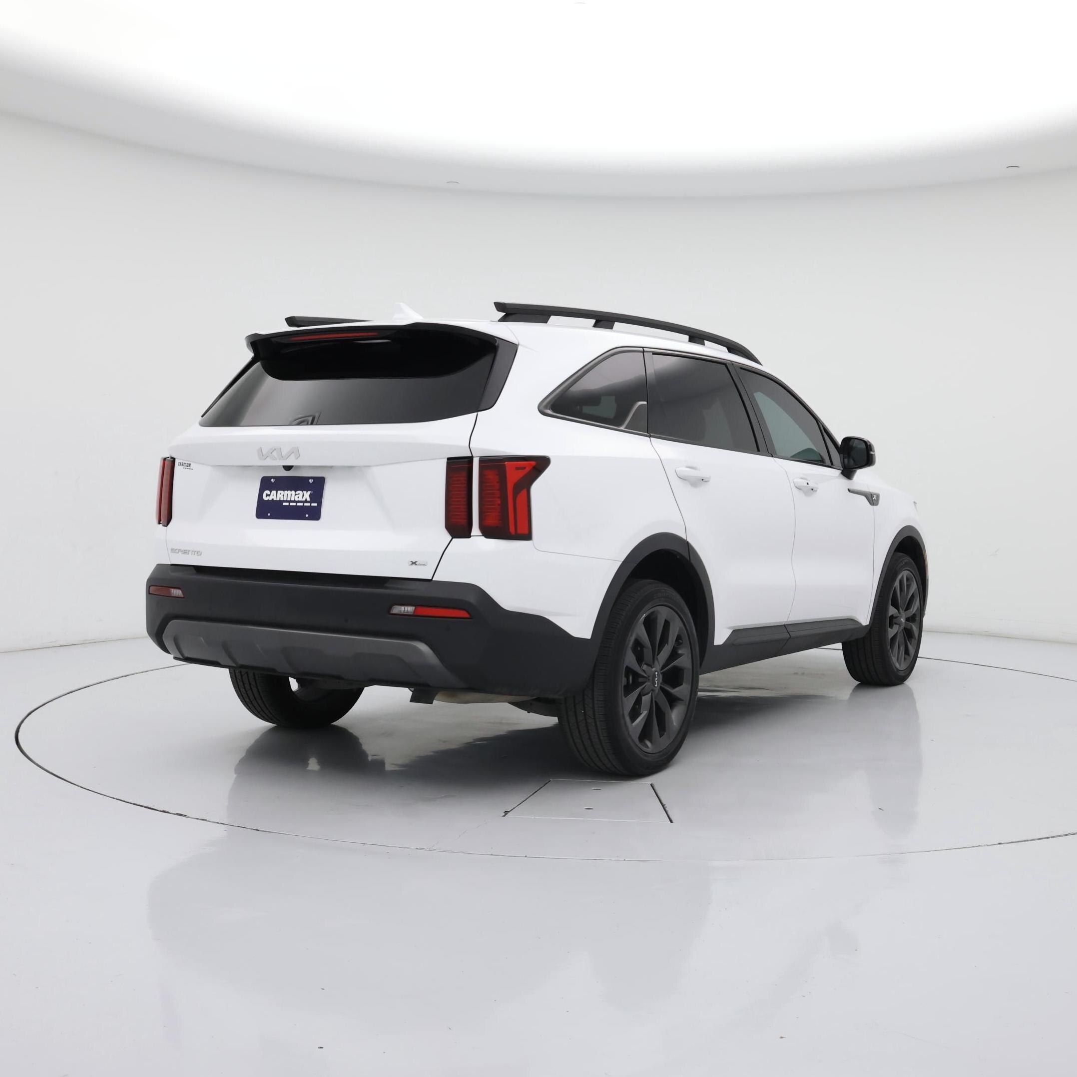 Thumbnail: 2023 Kia Sorento - 8