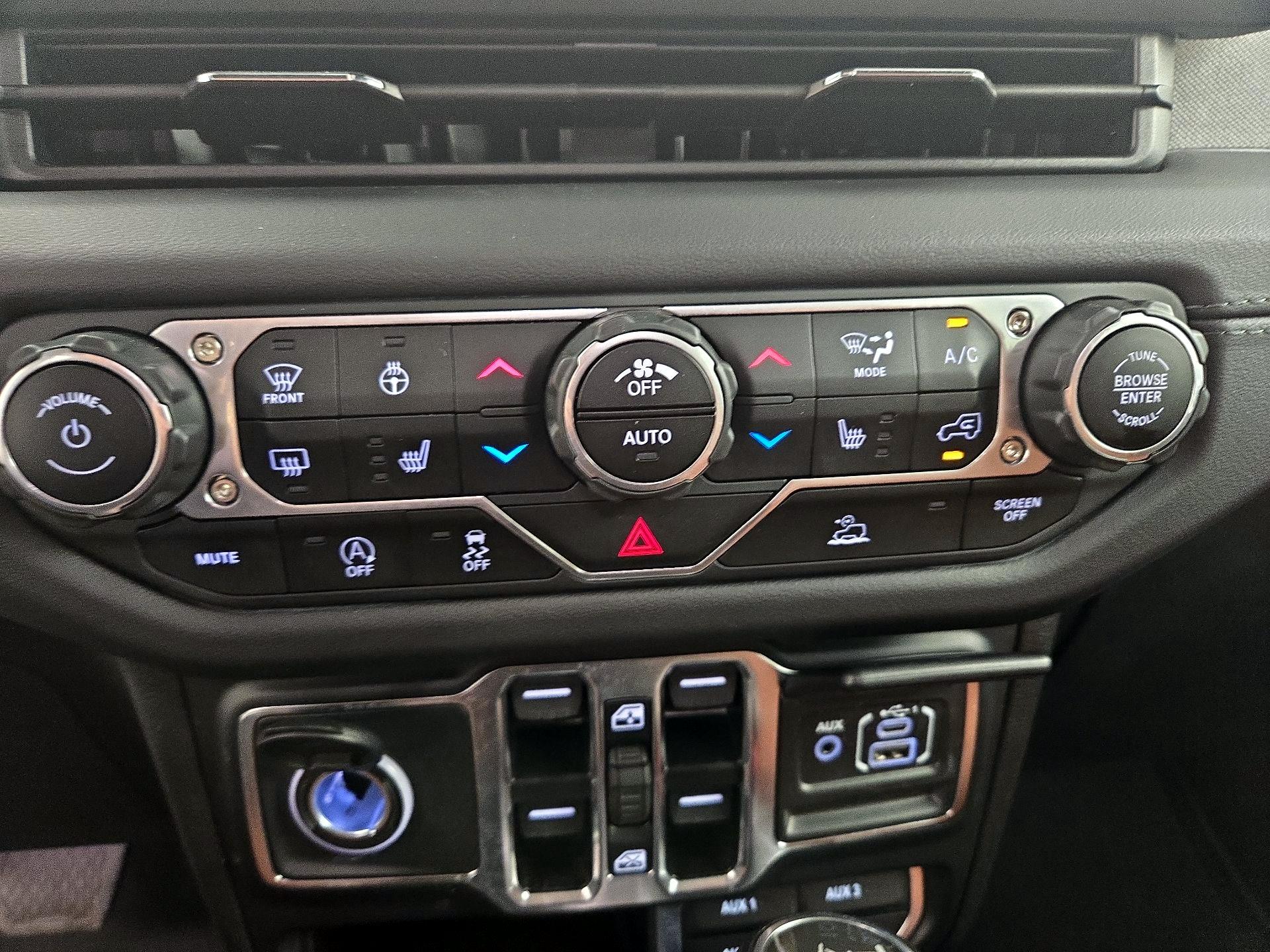 Thumbnail: 2024 Jeep Wrangler - 16