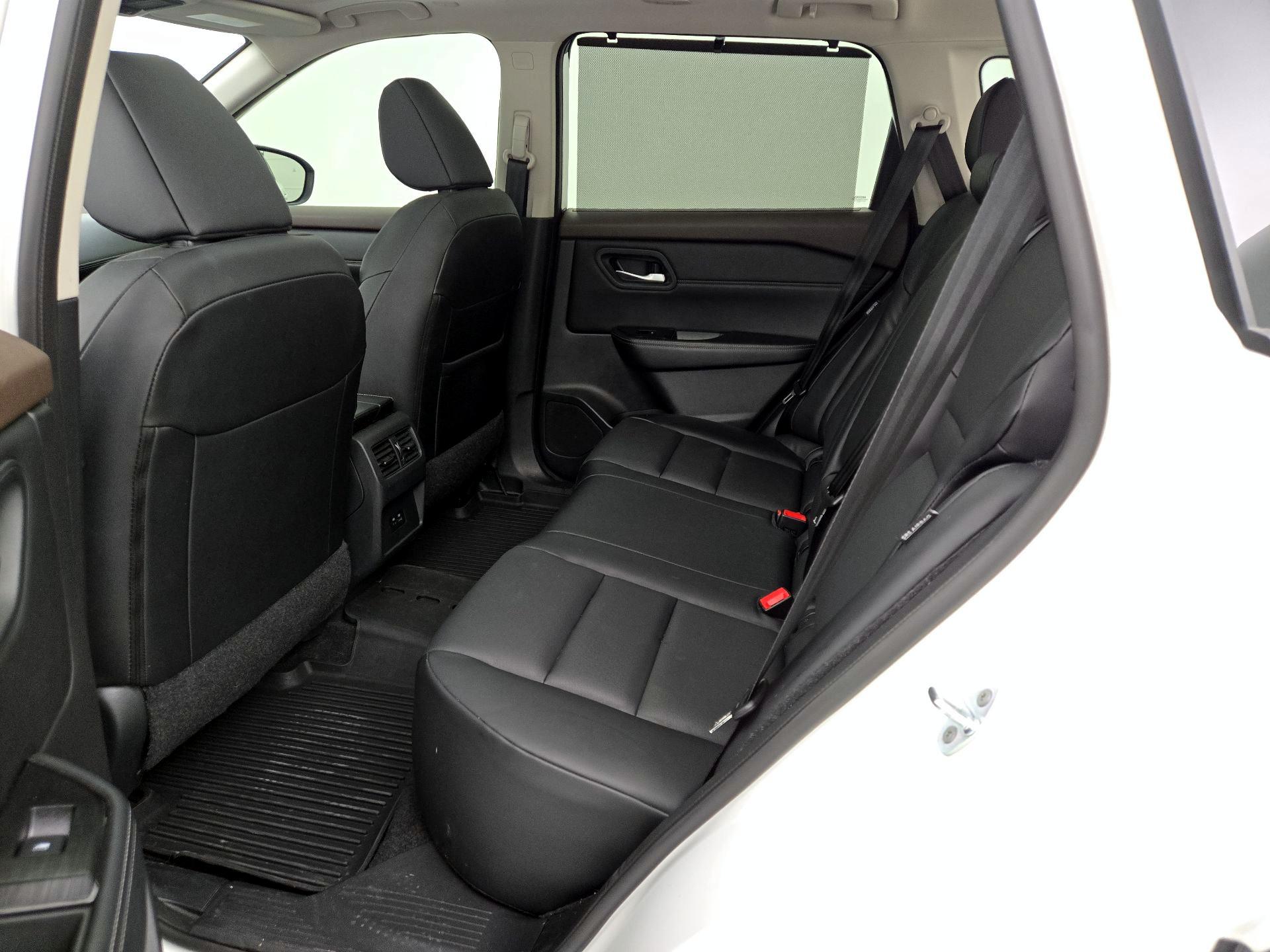 Thumbnail: 2023 Nissan Rogue - 20