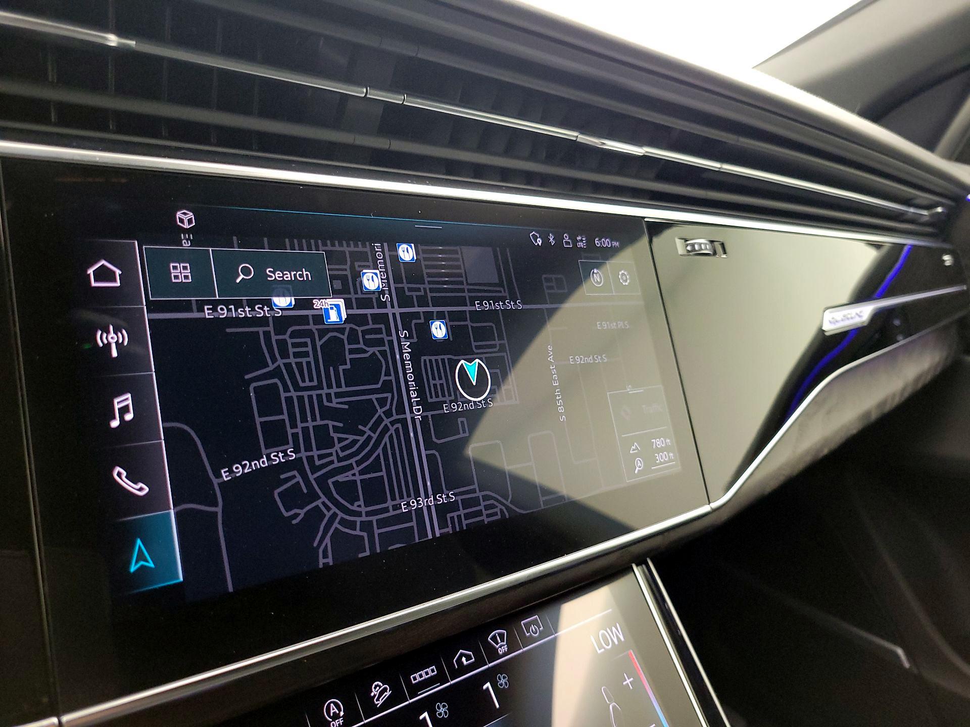 Thumbnail: 2021 Audi Q8 - 14