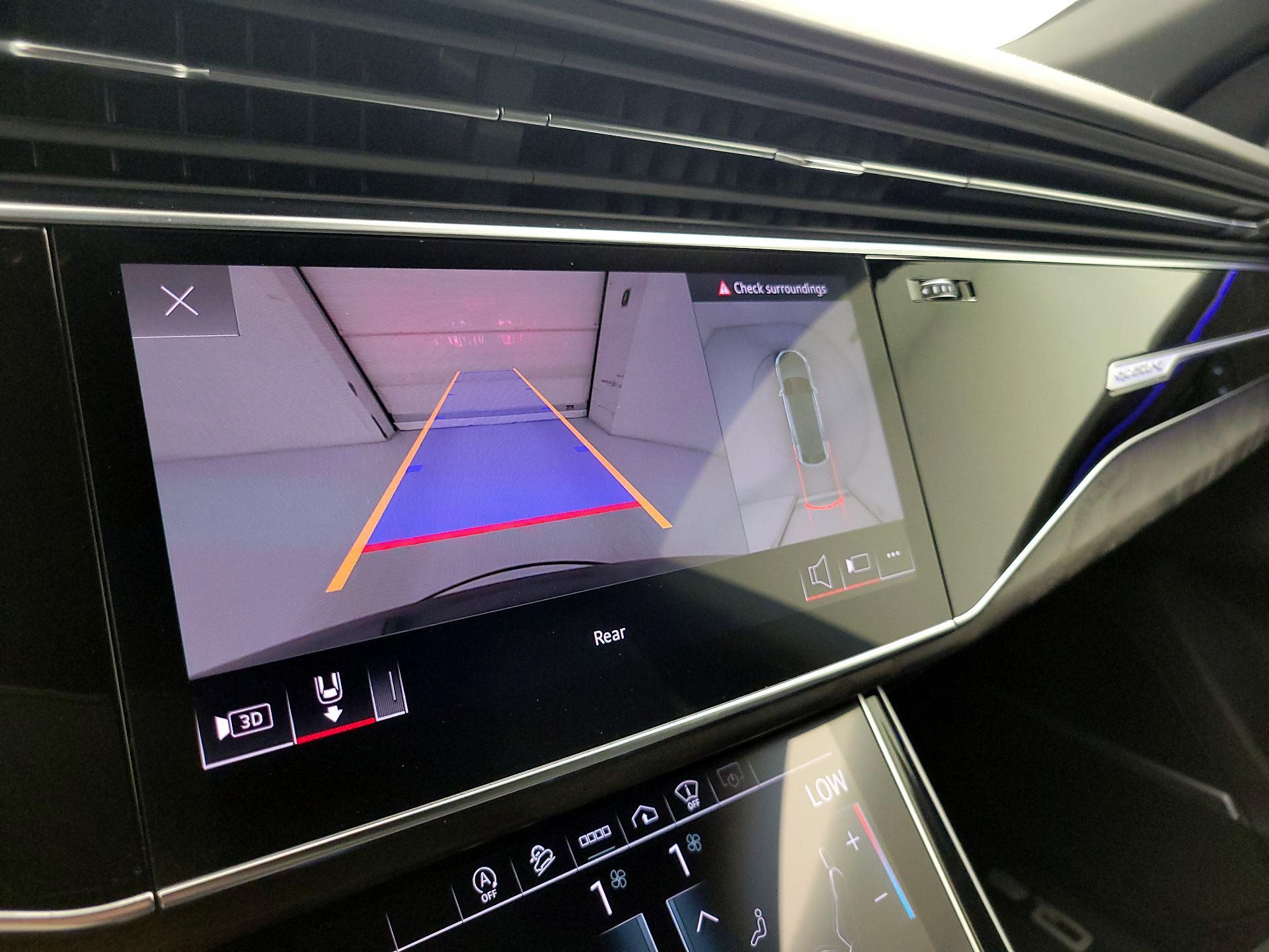 Thumbnail: 2021 Audi Q8 - 15