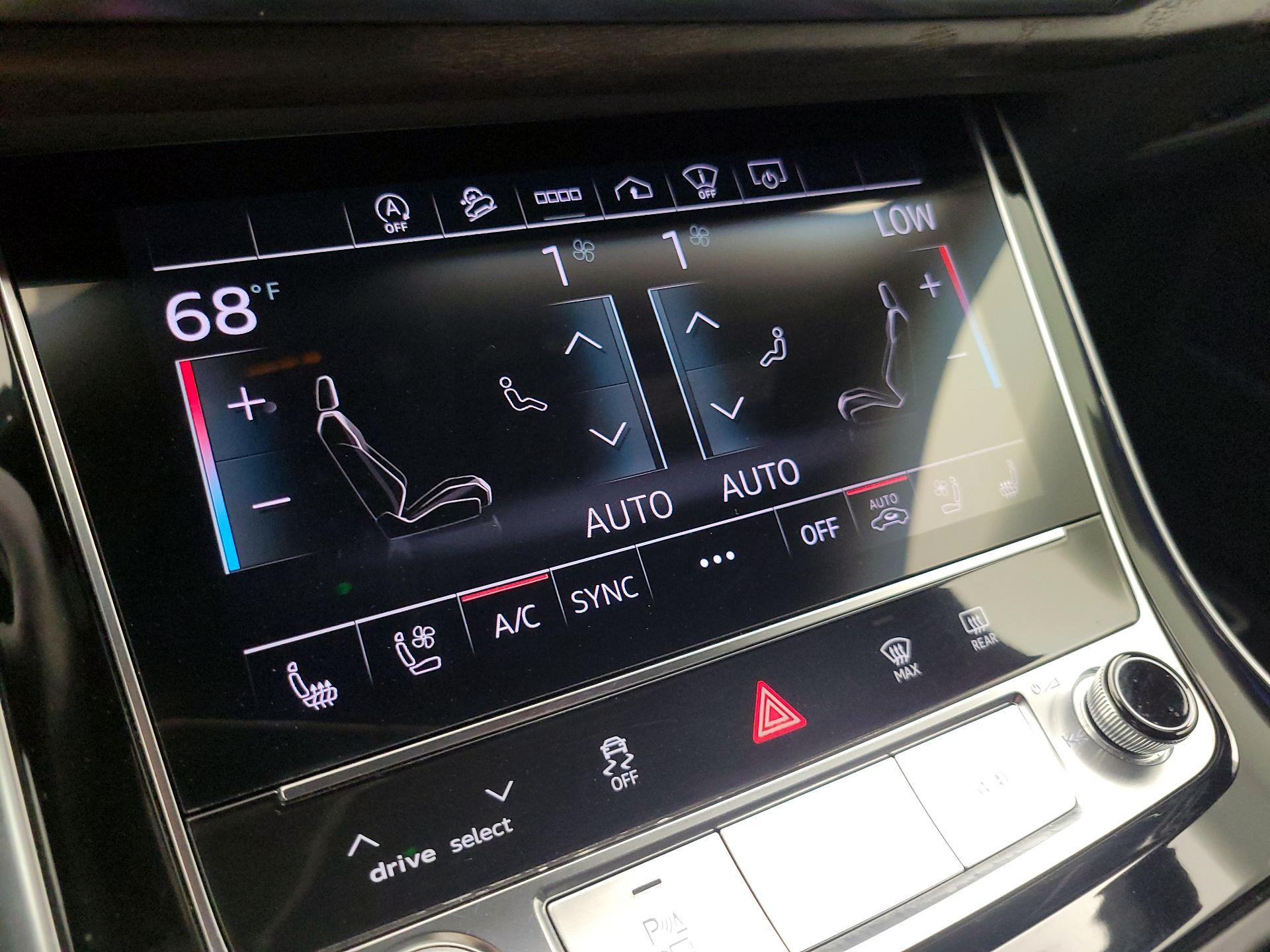 Thumbnail: 2021 Audi Q8 - 17