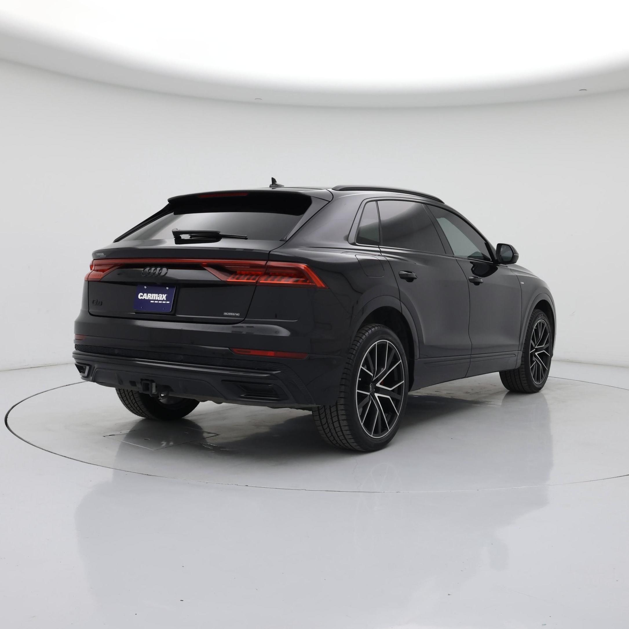 Thumbnail: 2021 Audi Q8 - 8