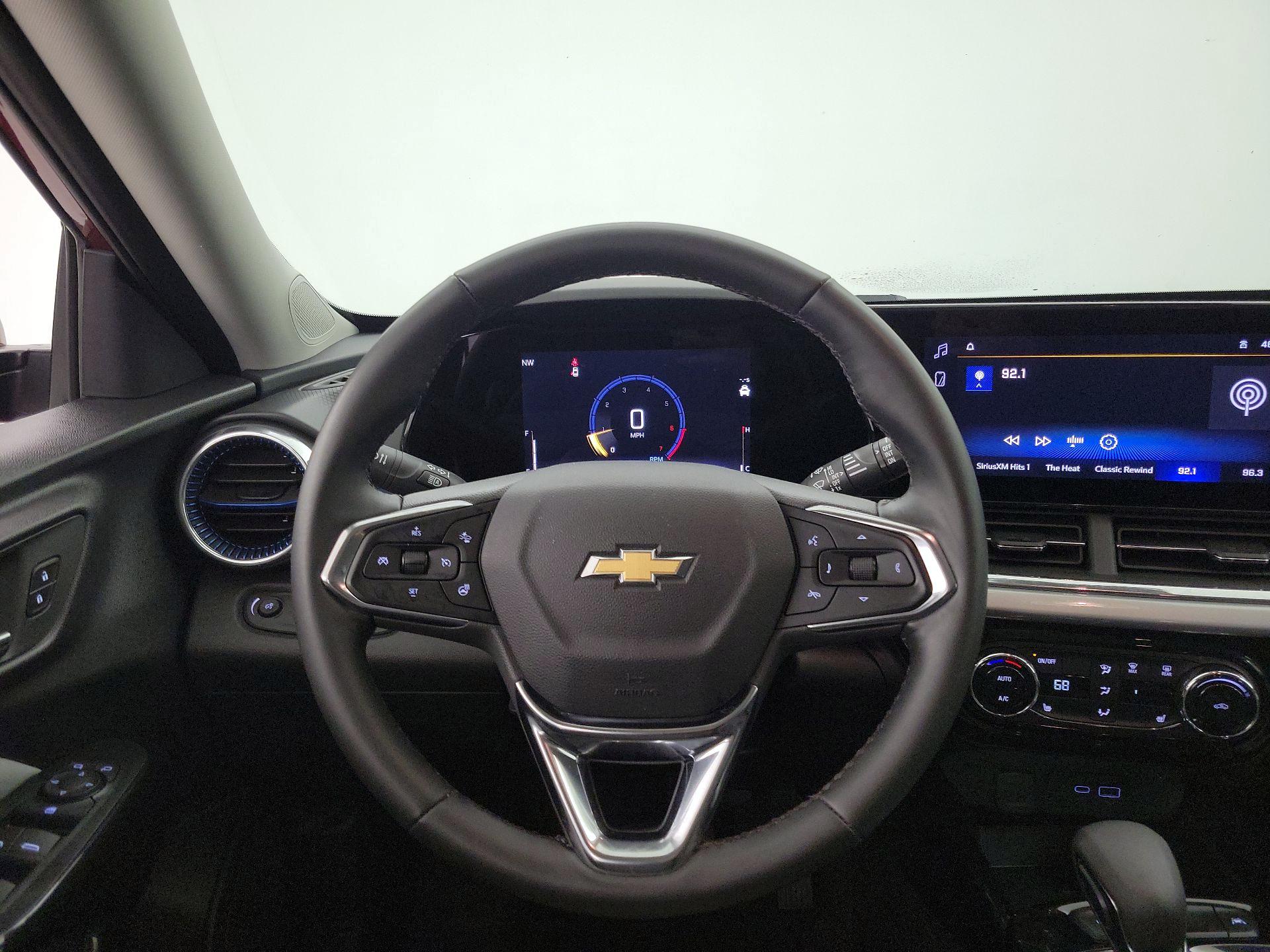 Thumbnail: 2025 Chevrolet Trax - 10