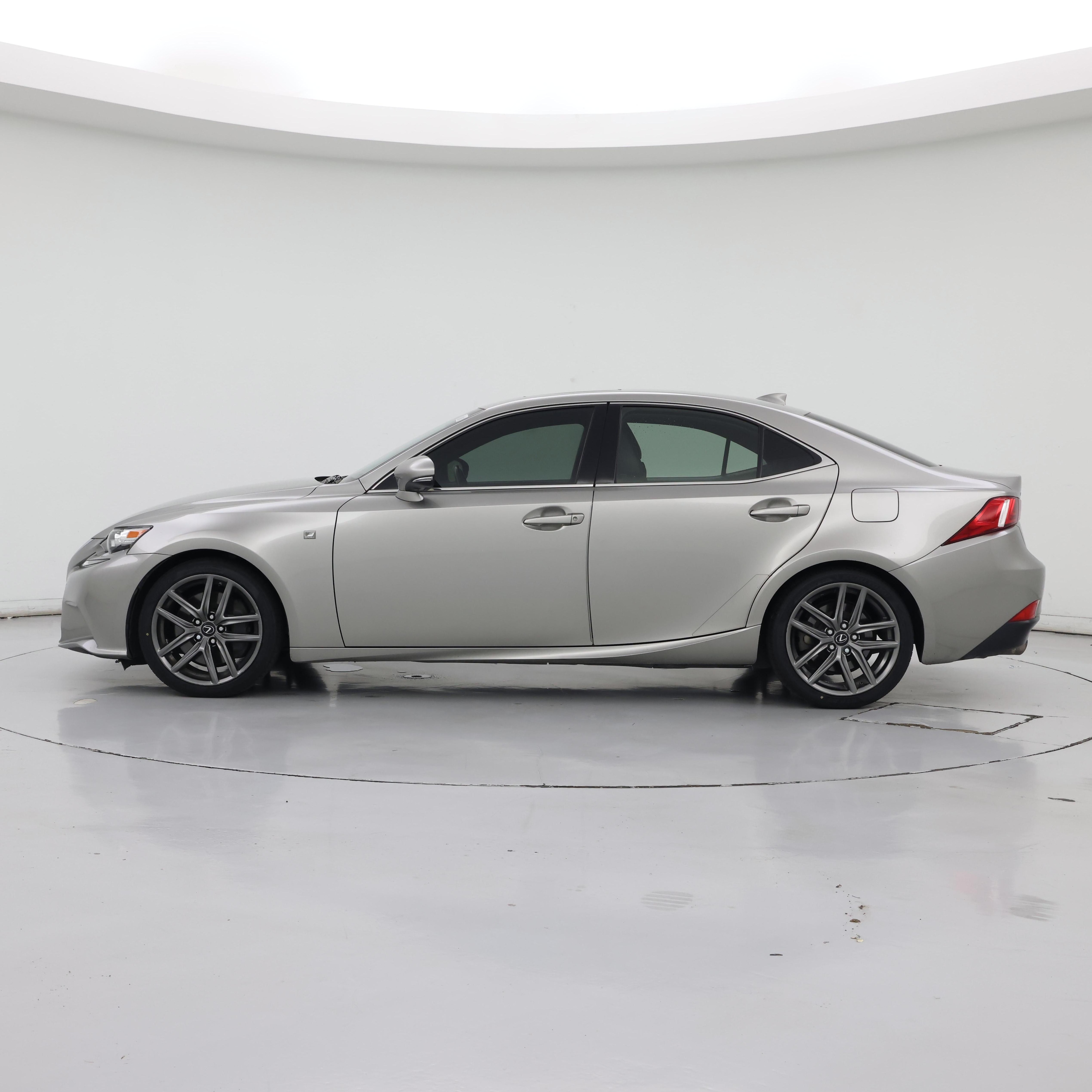Thumbnail: 2016 Lexus IS - 3