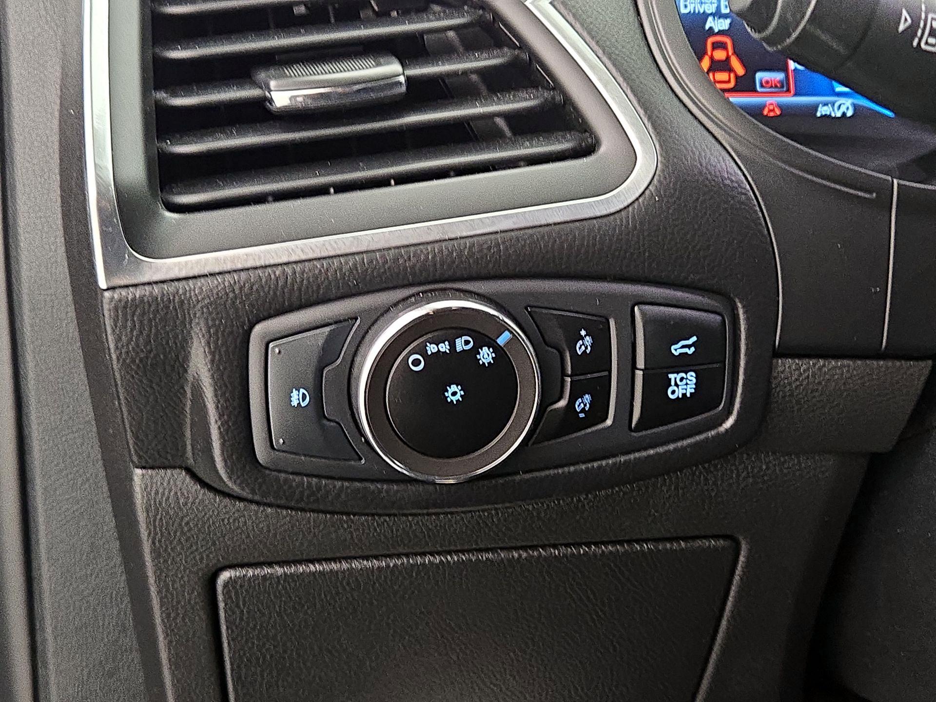 Thumbnail: 2023 Ford Edge - 13