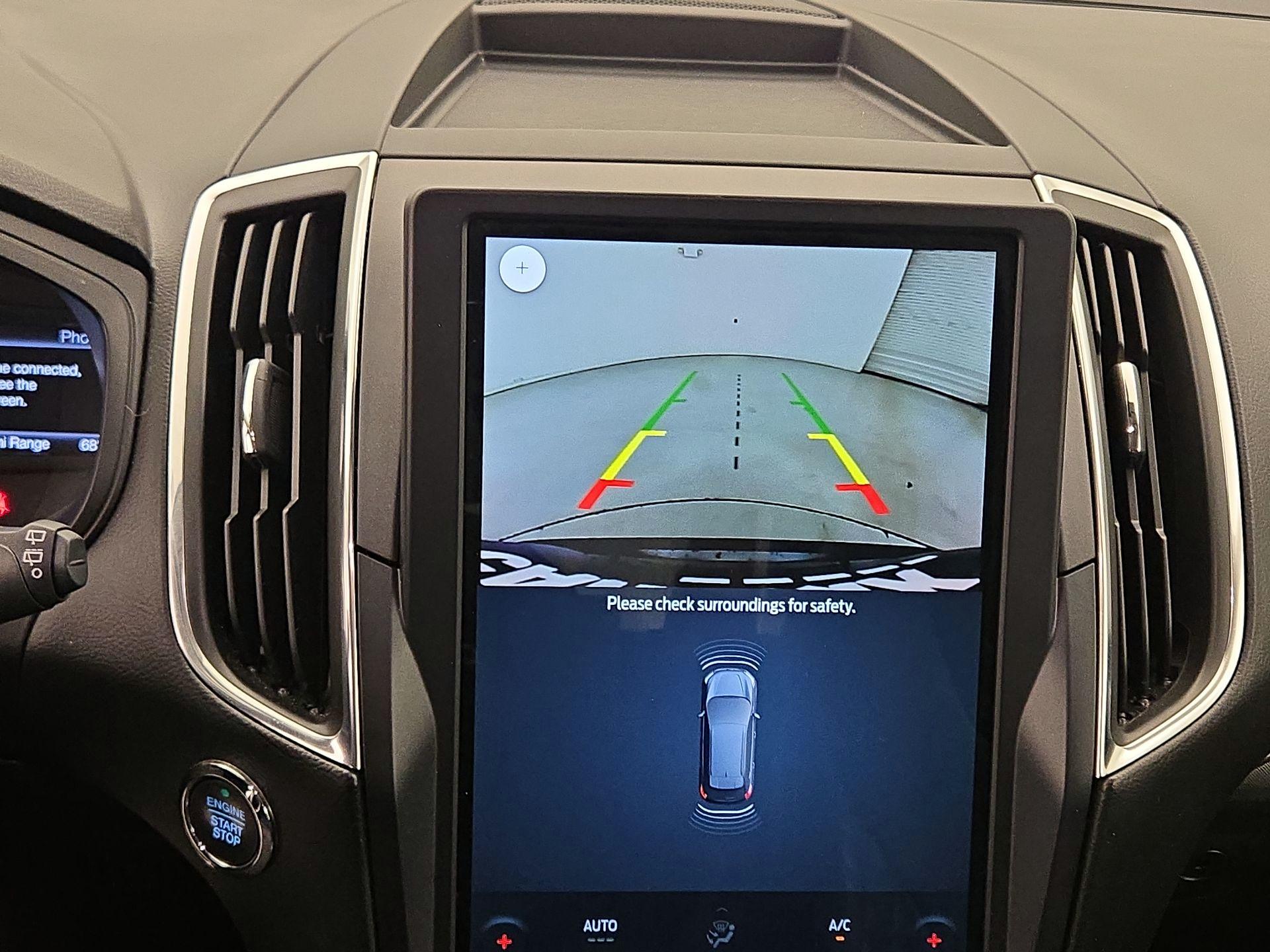 Thumbnail: 2023 Ford Edge - 14