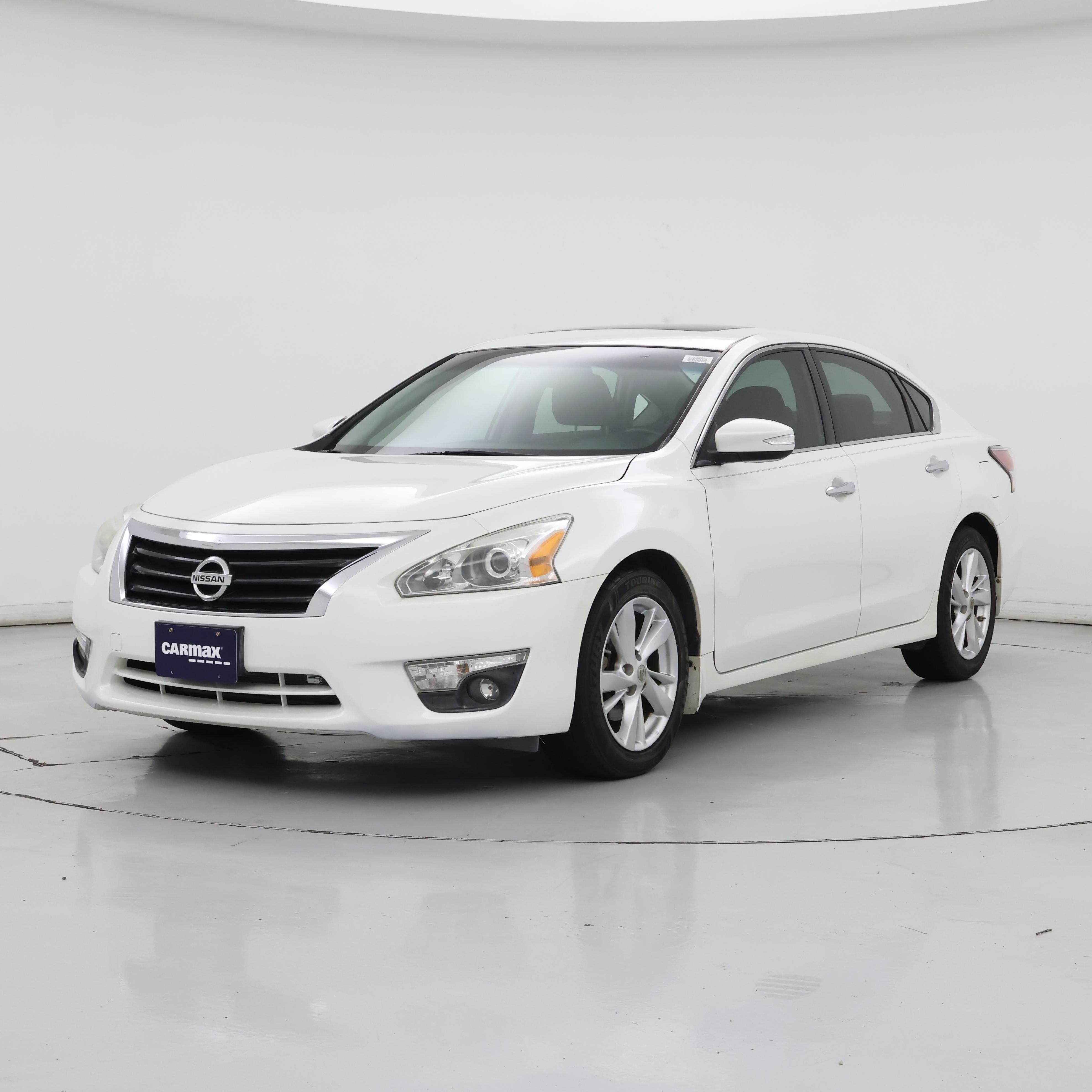 Thumbnail: 2015 Nissan Altima - 4