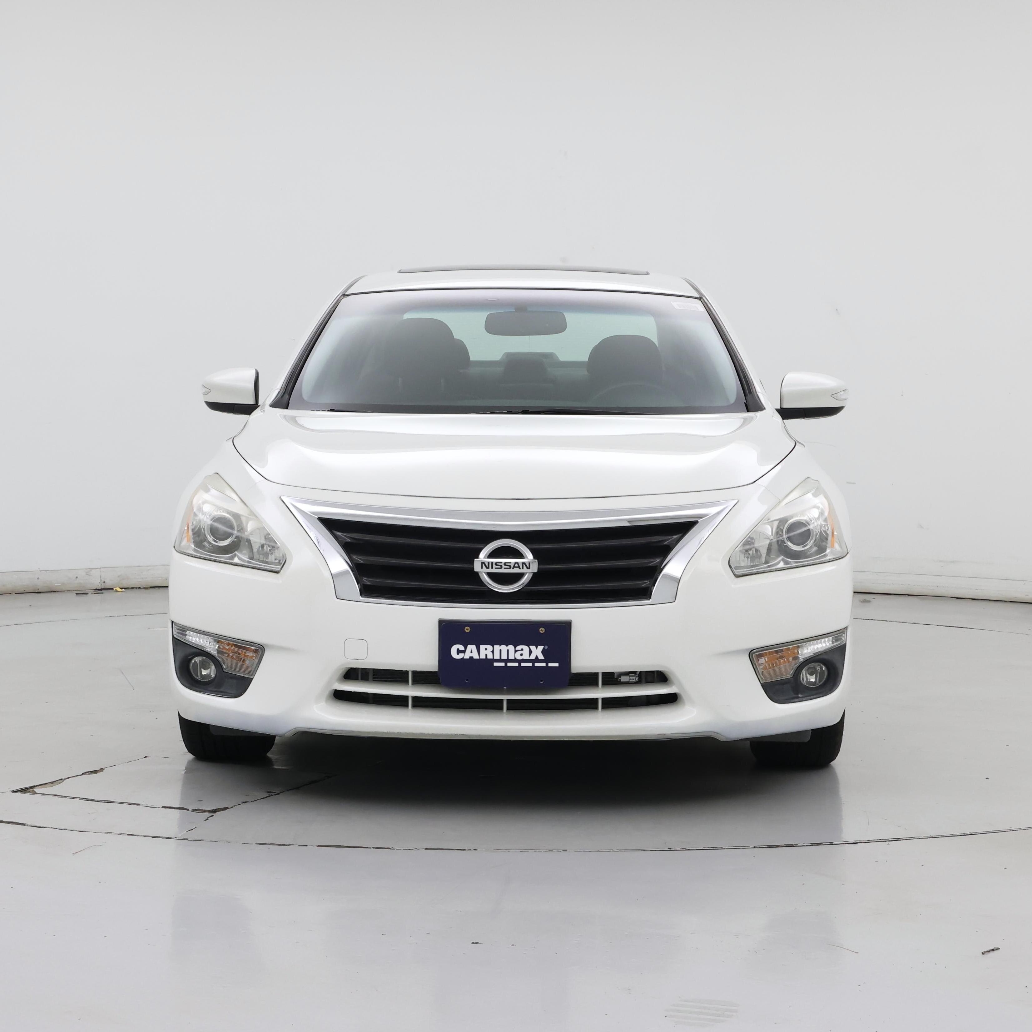 Thumbnail: 2015 Nissan Altima - 5