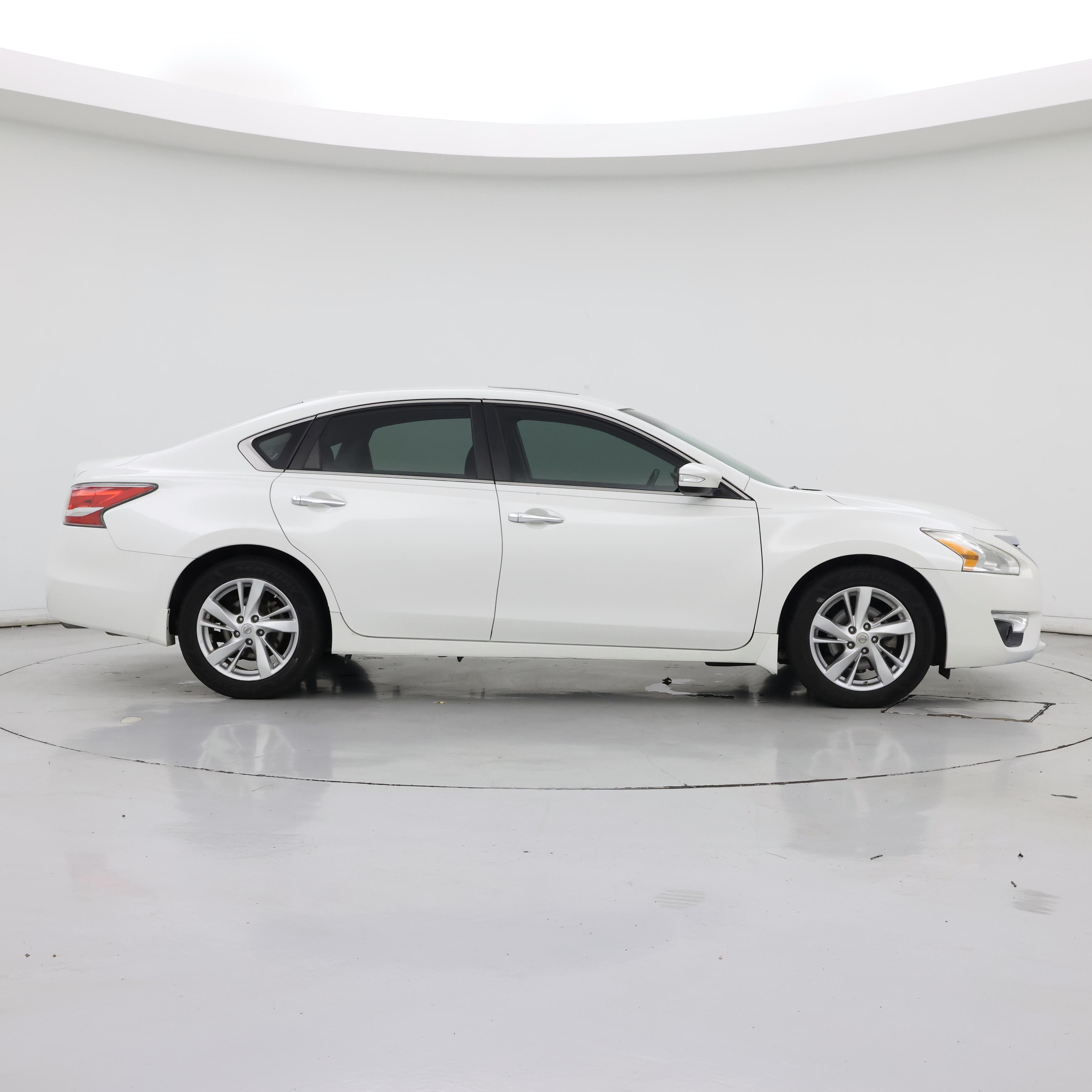 Thumbnail: 2015 Nissan Altima - 7