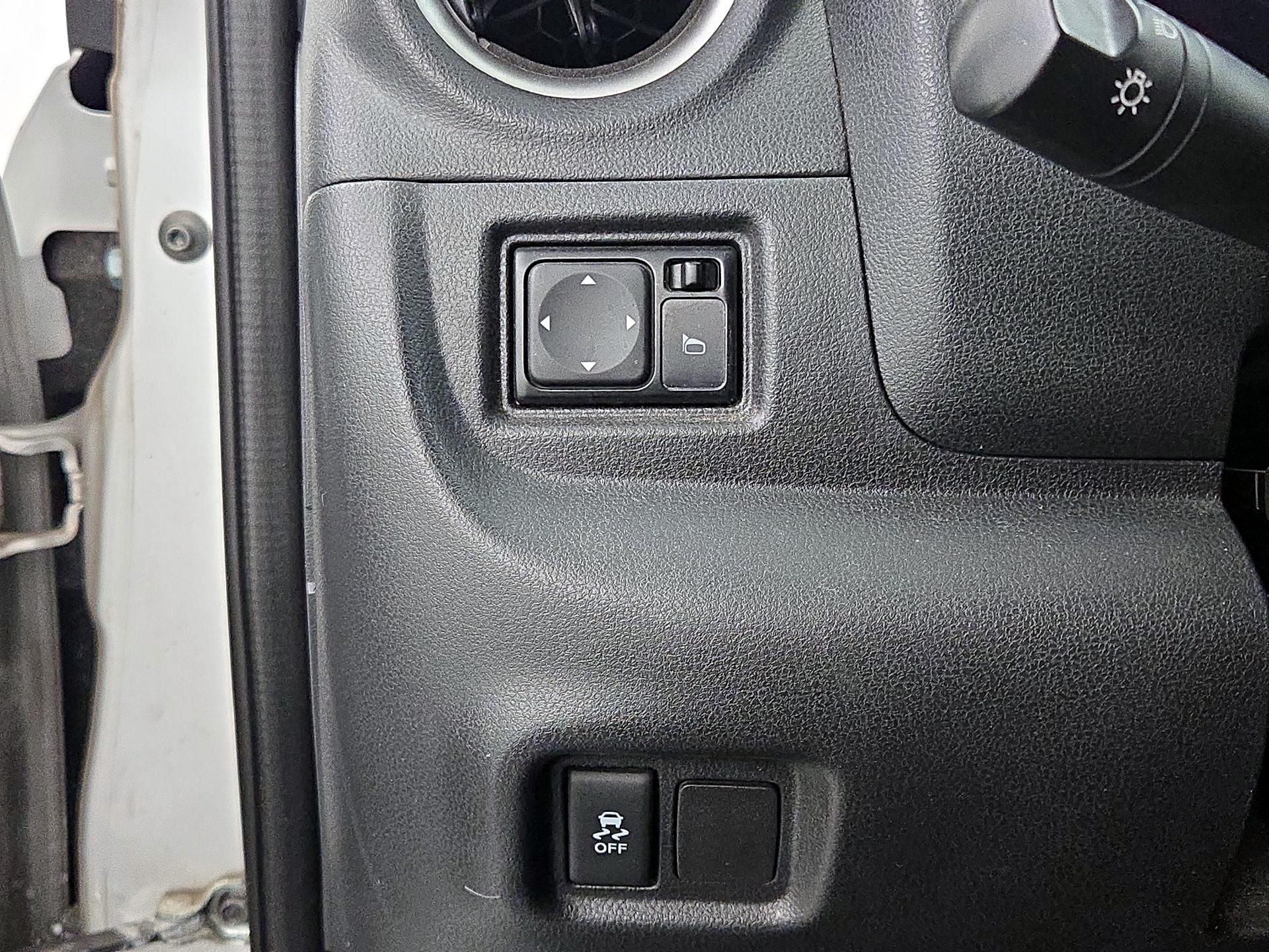 Thumbnail: 2018 Nissan Versa - 13