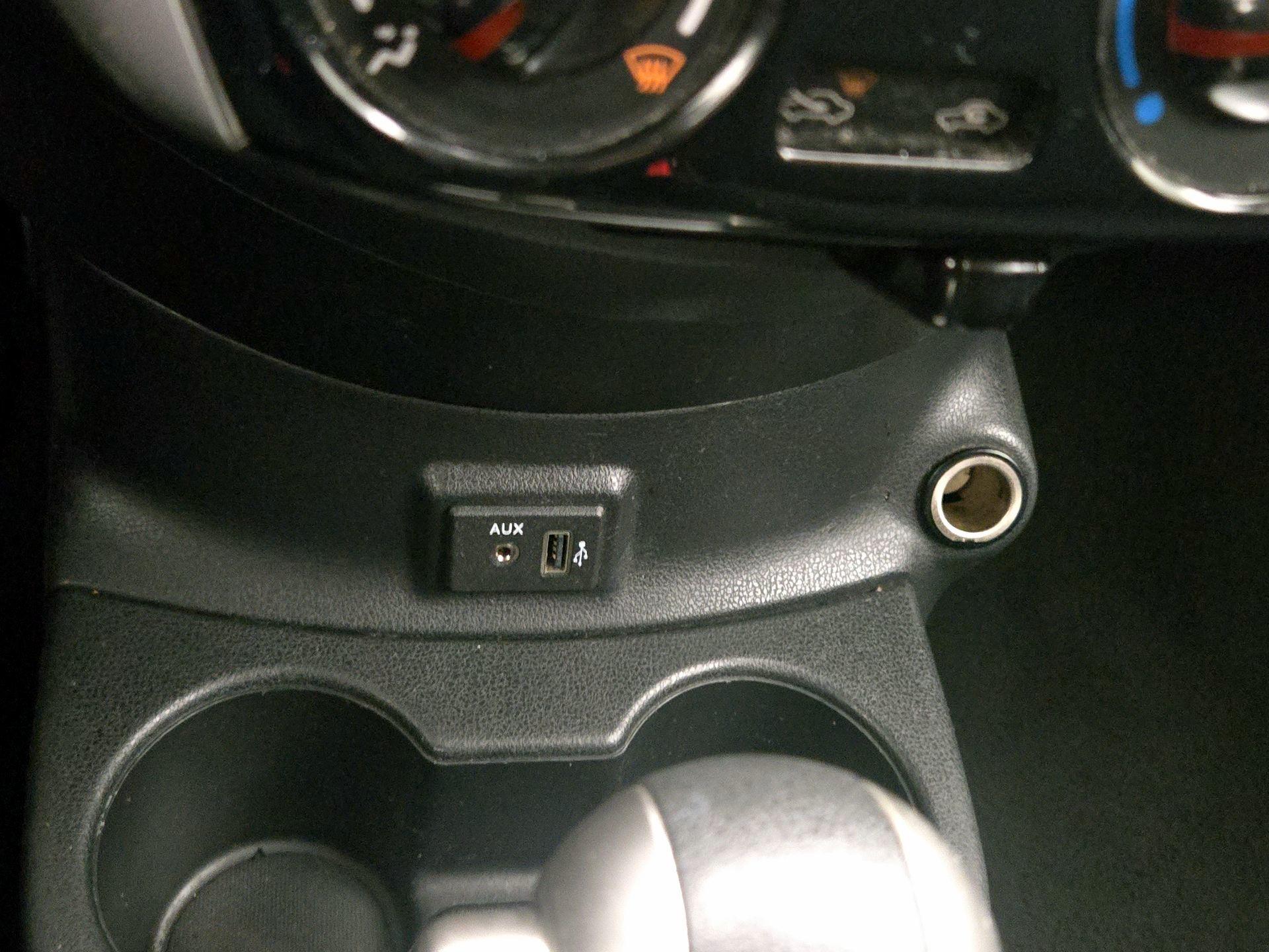 Thumbnail: 2018 Nissan Versa Note - 18