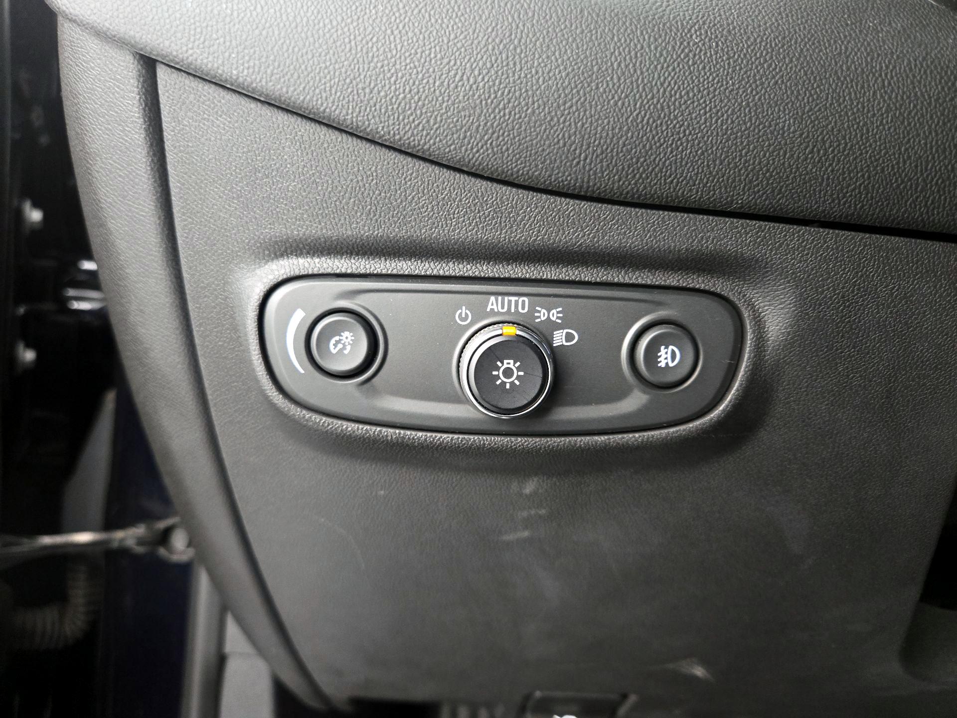 Thumbnail: 2020 Chevrolet Equinox - 13