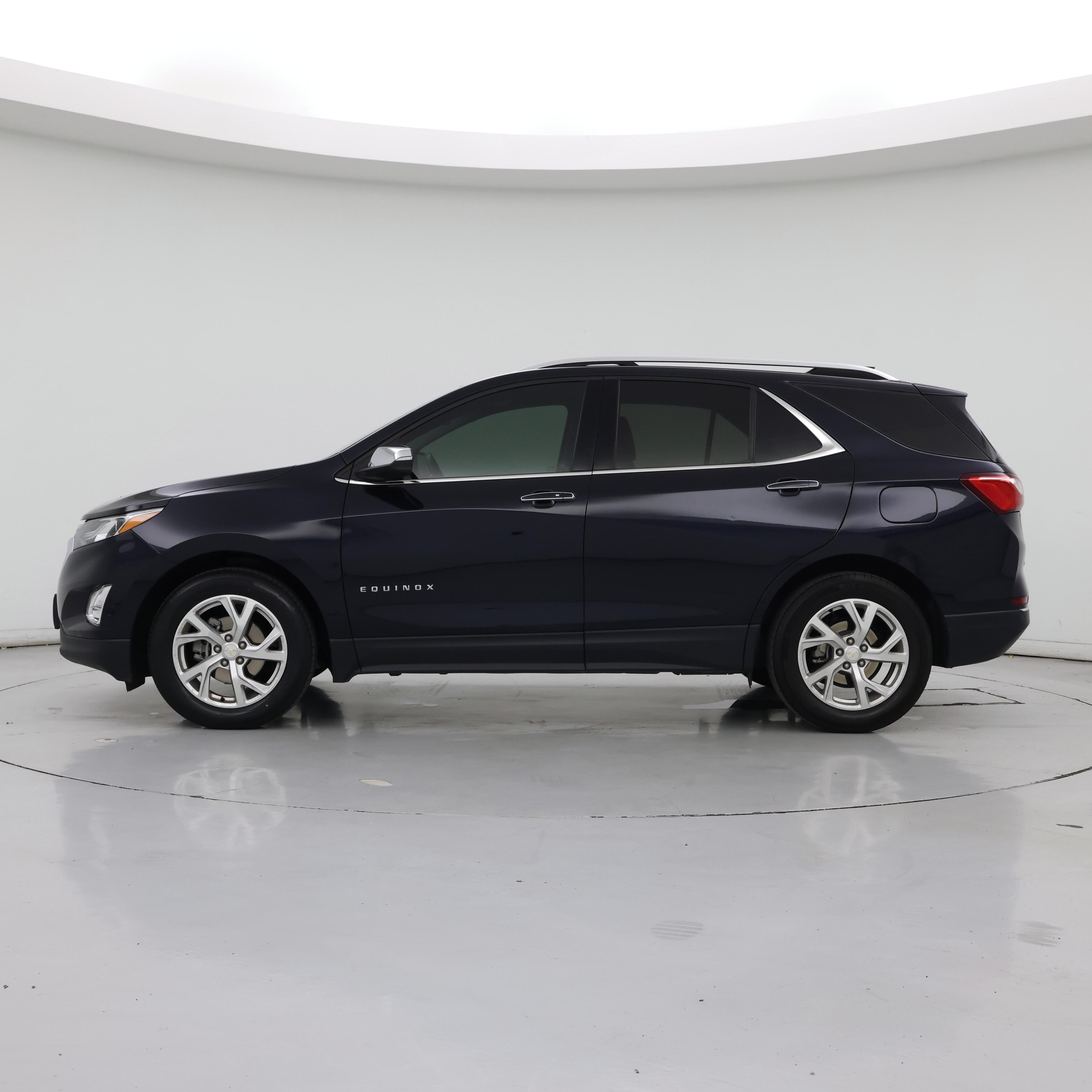 Thumbnail: 2020 Chevrolet Equinox - 3