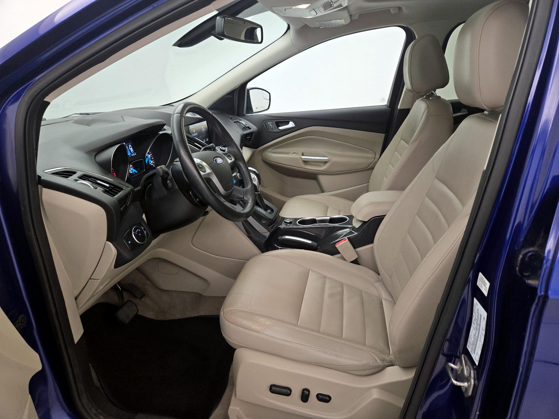 Thumbnail: 2015 Ford Escape - 11