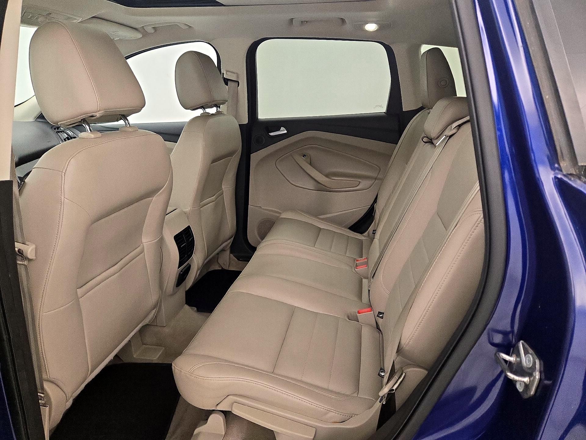 Thumbnail: 2015 Ford Escape - 20