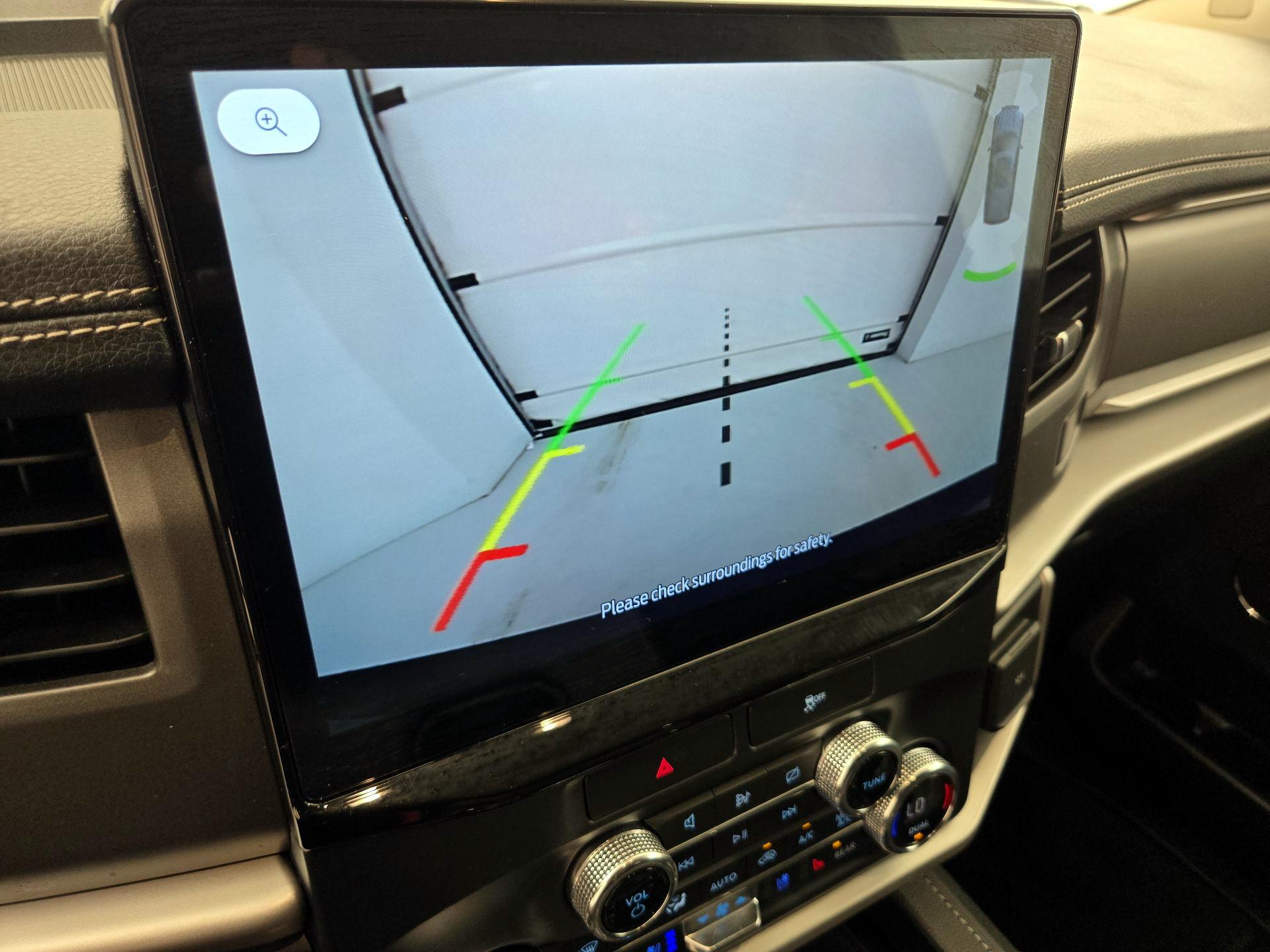 Thumbnail: 2022 Ford Expedition - 15