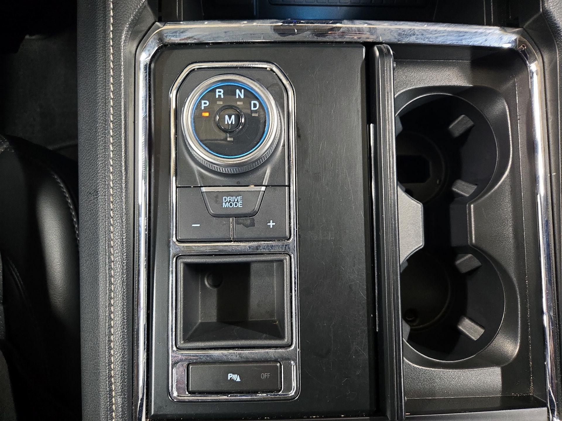 Thumbnail: 2022 Ford Expedition - 18