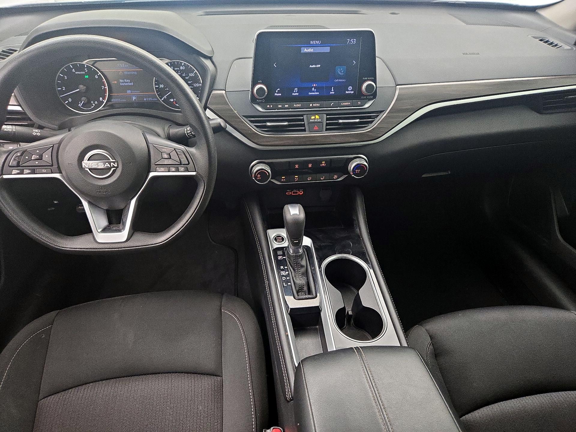 Thumbnail: 2023 Nissan Altima - 9
