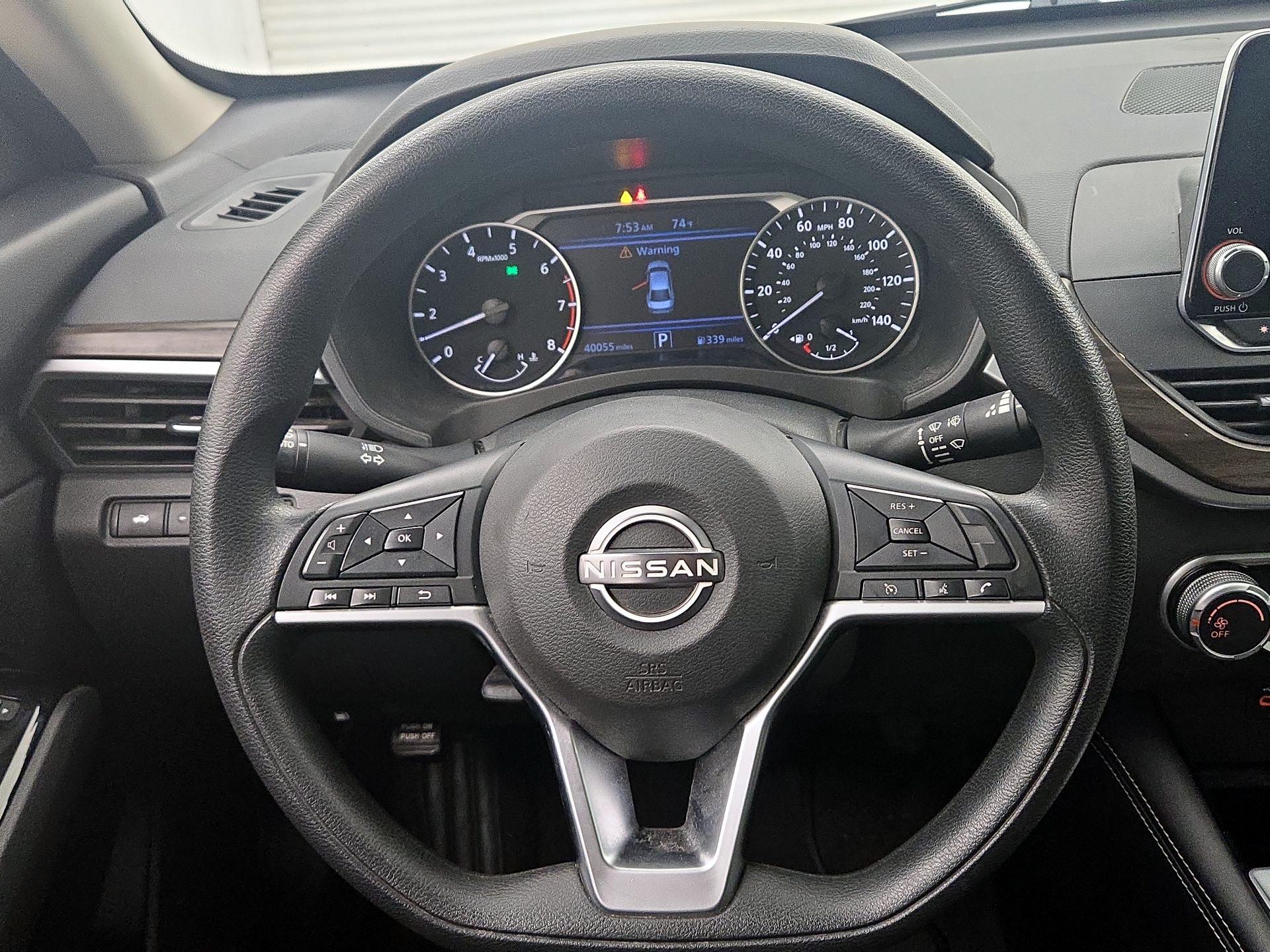 Thumbnail: 2023 Nissan Altima - 10