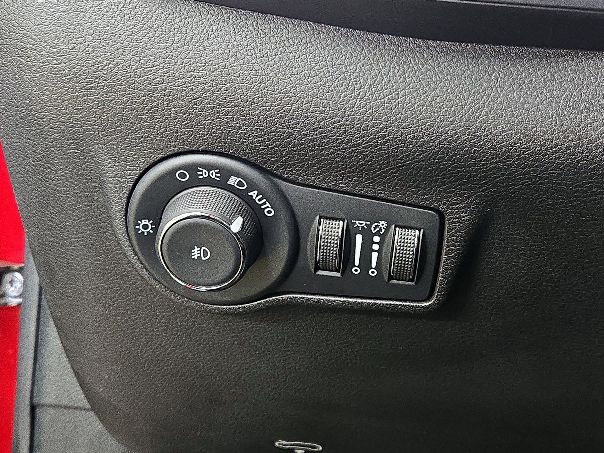 Thumbnail: 2025 Jeep Compass - 13