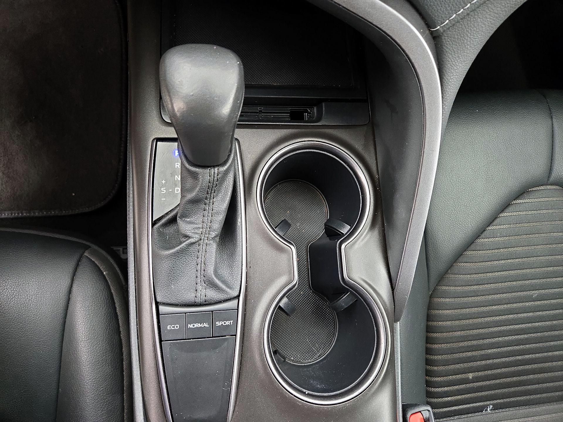 Thumbnail: 2024 Toyota Camry - 18