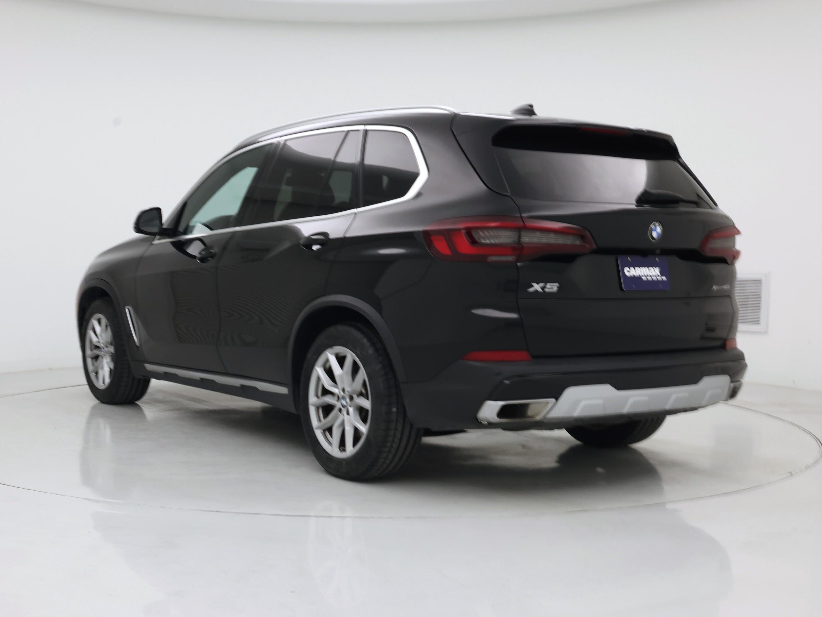 Thumbnail: 2023 BMW X5 - 2