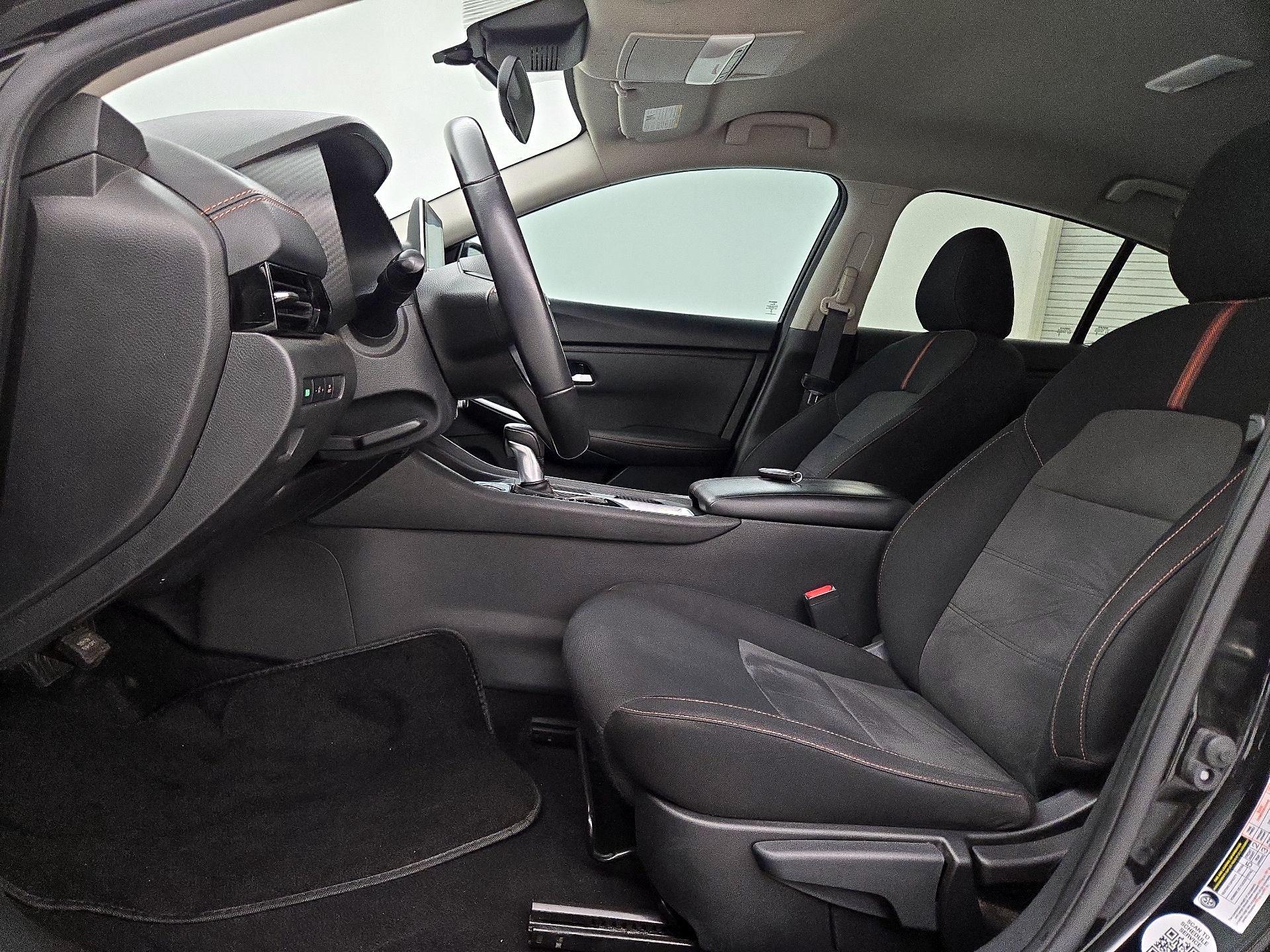 Thumbnail: 2023 Nissan Sentra - 11