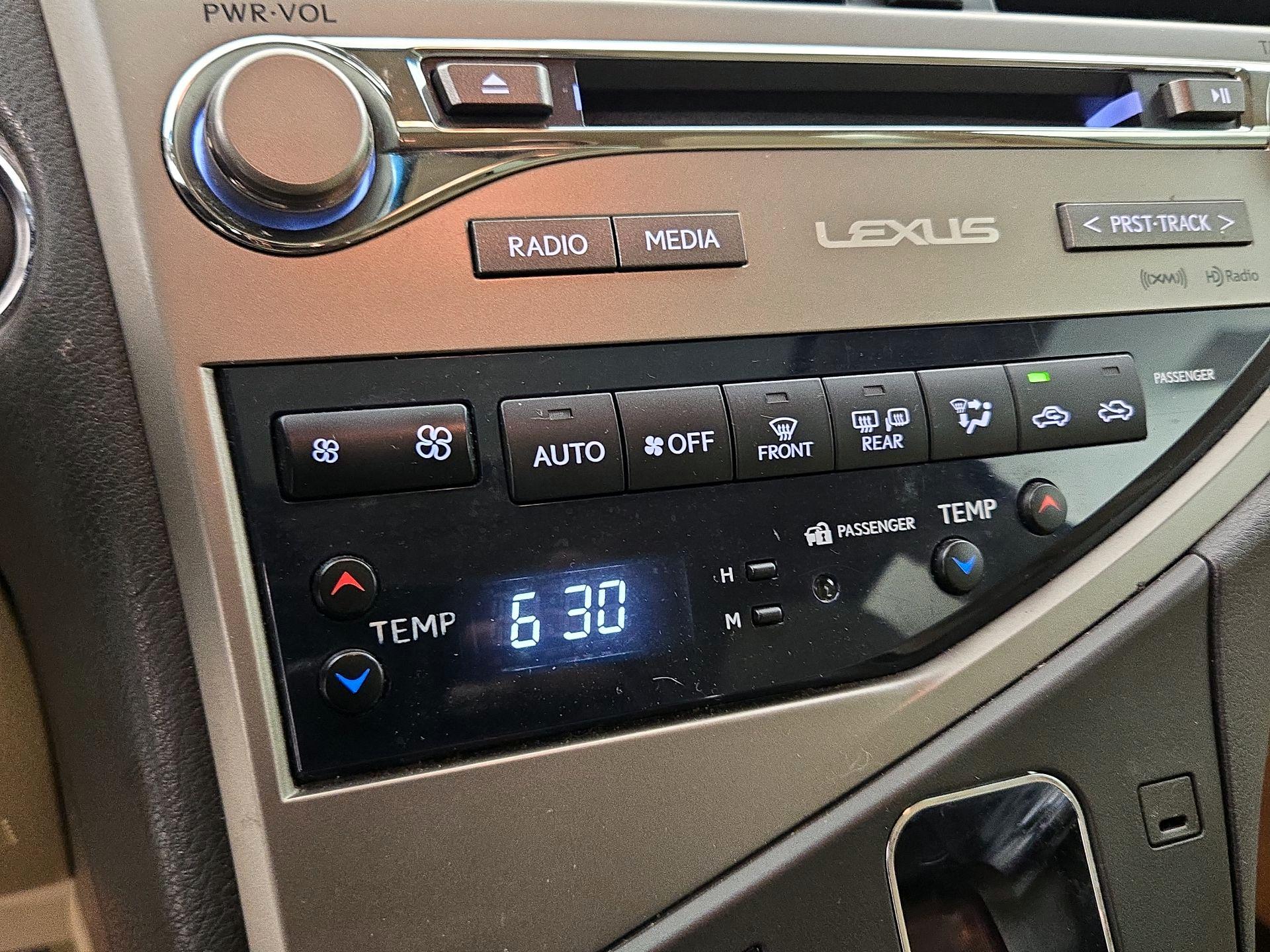 Thumbnail: 2015 Lexus RX - 16