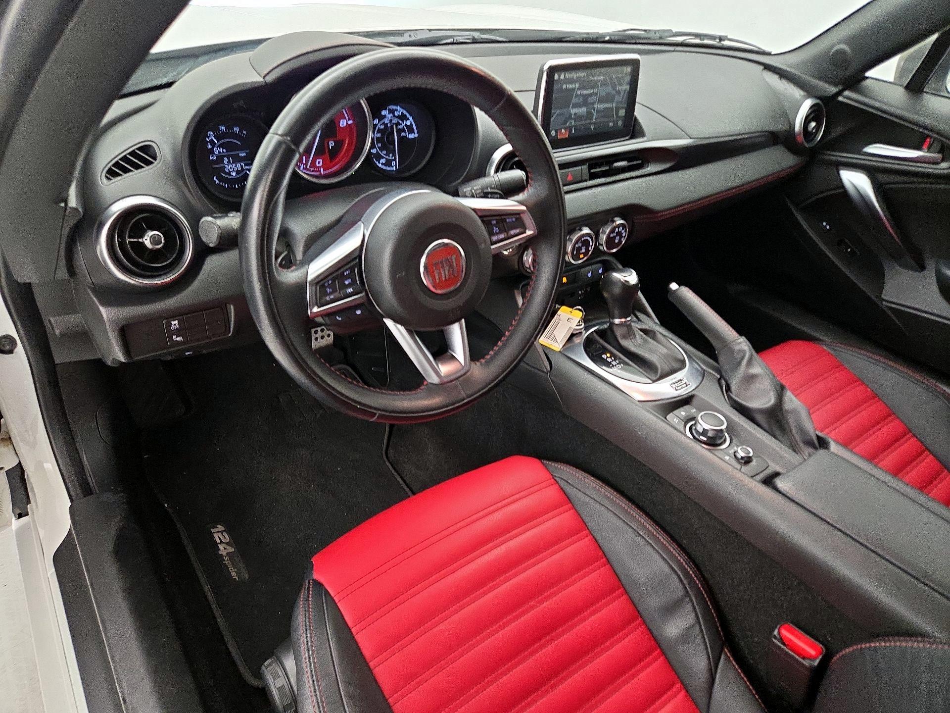 Thumbnail: 2018 Fiat 124 Spider - 9