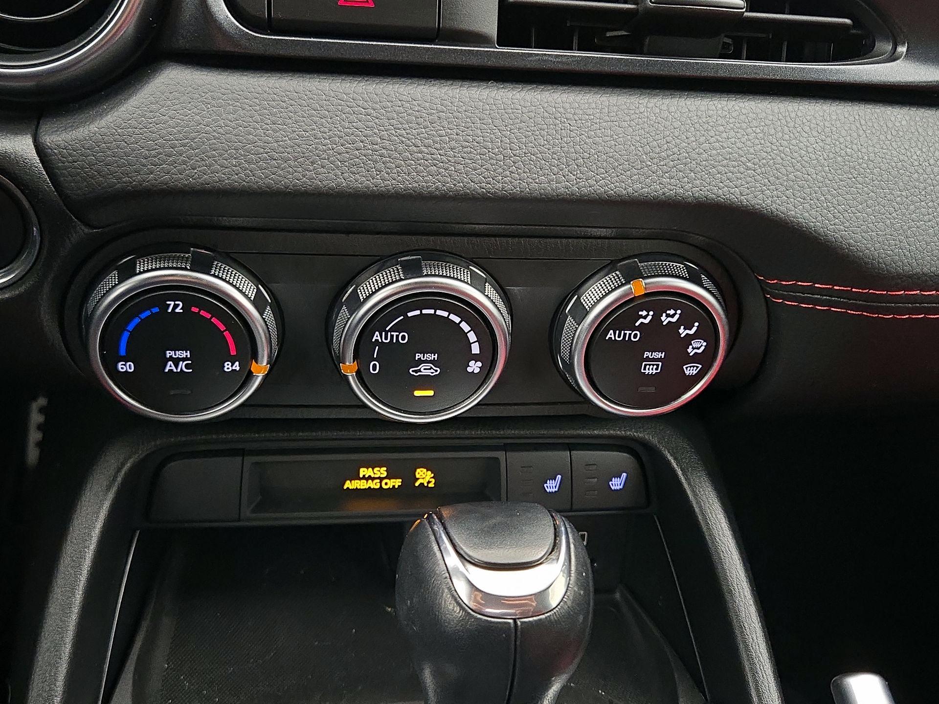 Thumbnail: 2018 Fiat 124 Spider - 17