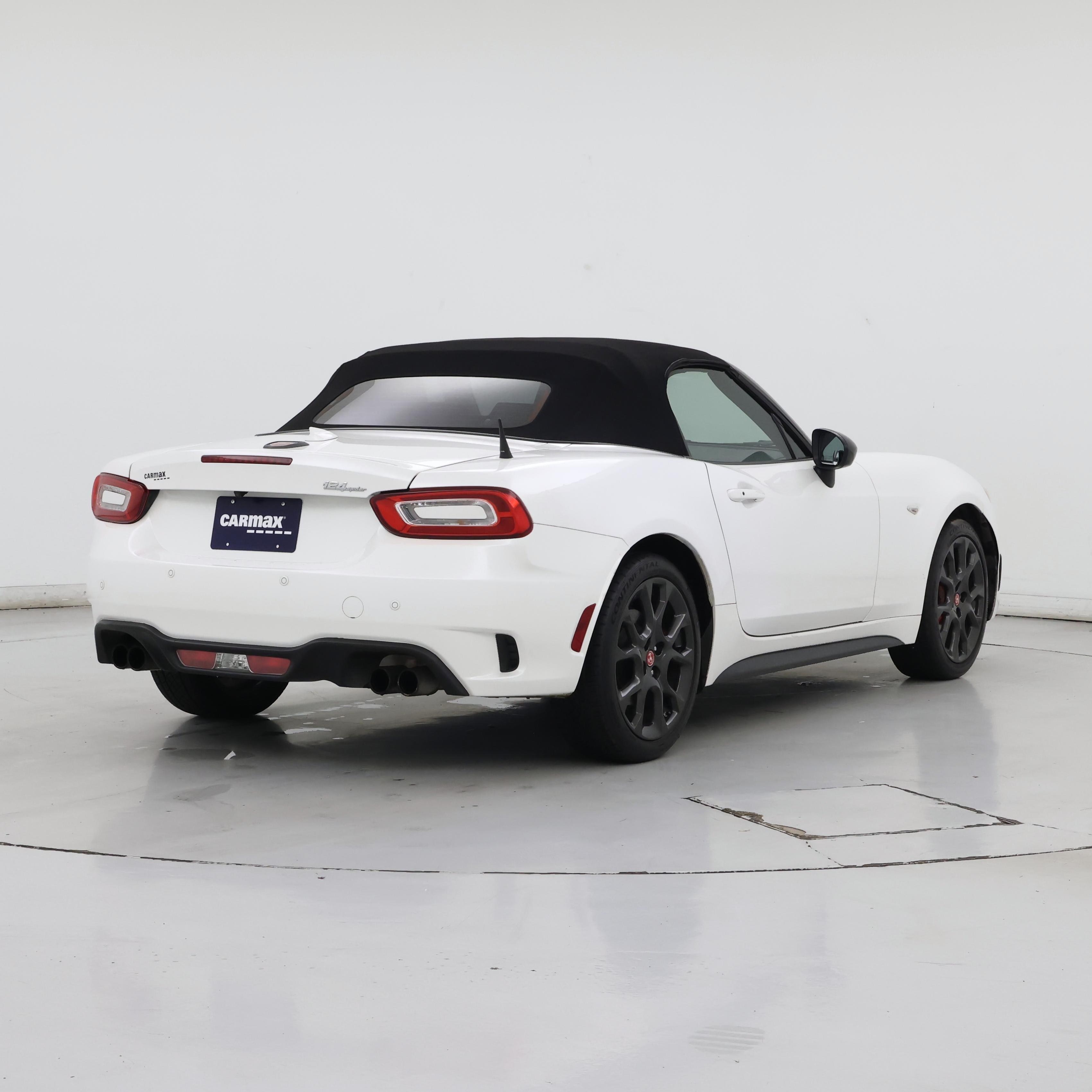 Thumbnail: 2018 Fiat 124 Spider - 8