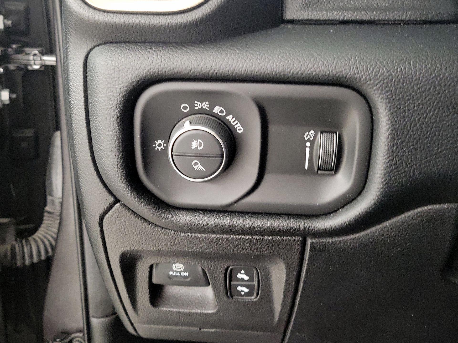 Thumbnail: 2021 RAM 1500 - 13