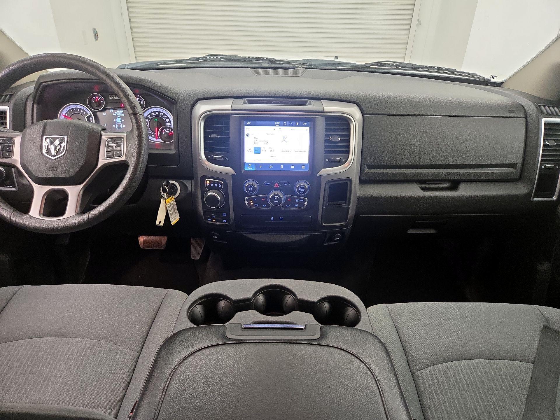 Thumbnail: 2023 RAM 1500 Classic - 9