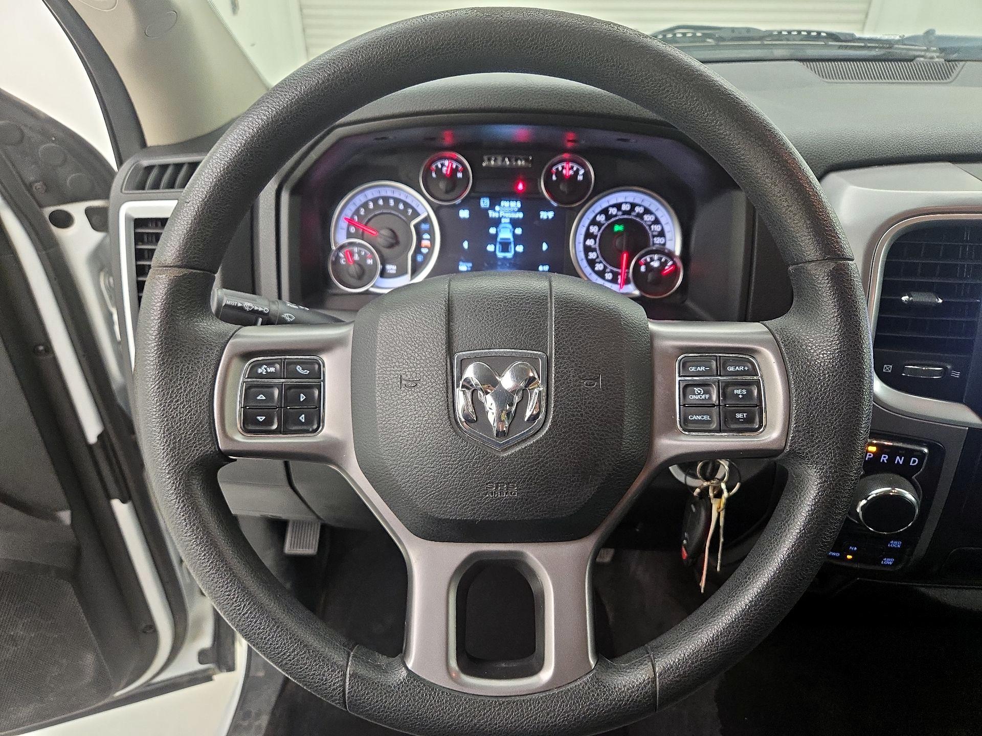 Thumbnail: 2023 RAM 1500 Classic - 10