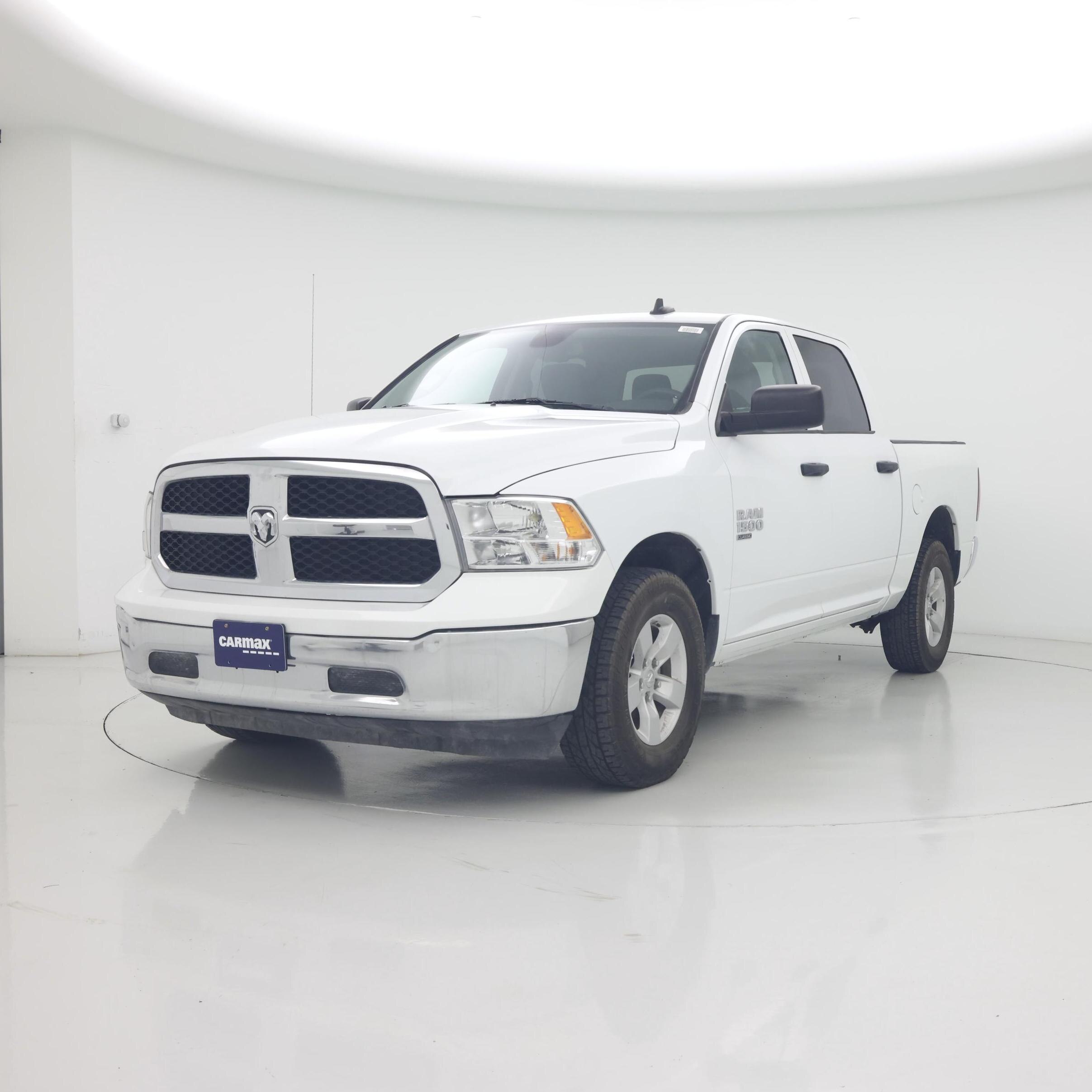 Thumbnail: 2023 RAM 1500 Classic - 4
