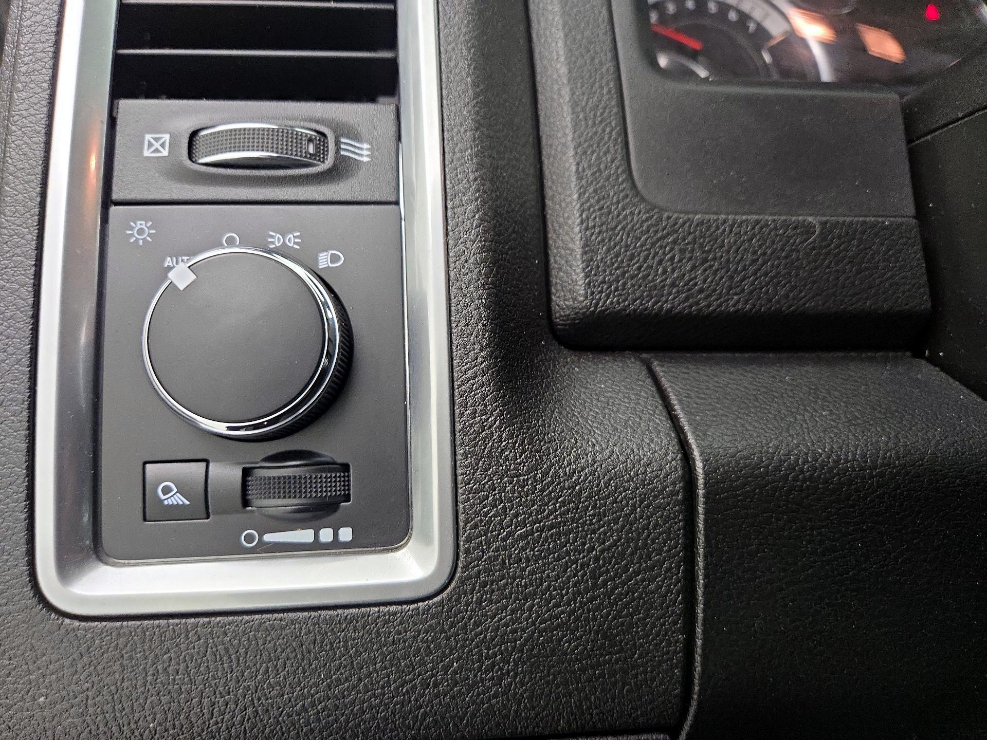 Thumbnail: 2023 RAM 1500 Classic - 13