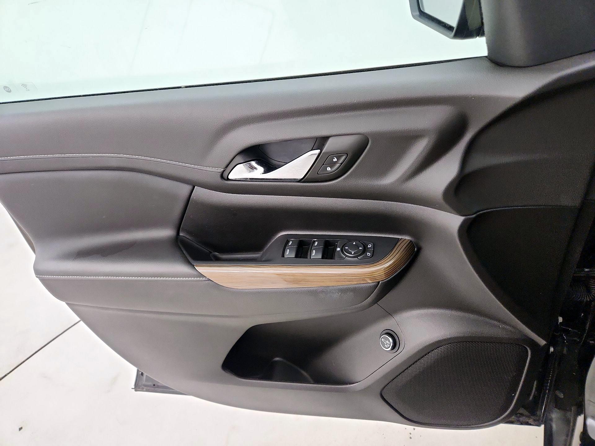 Thumbnail: 2023 GMC Acadia - 12