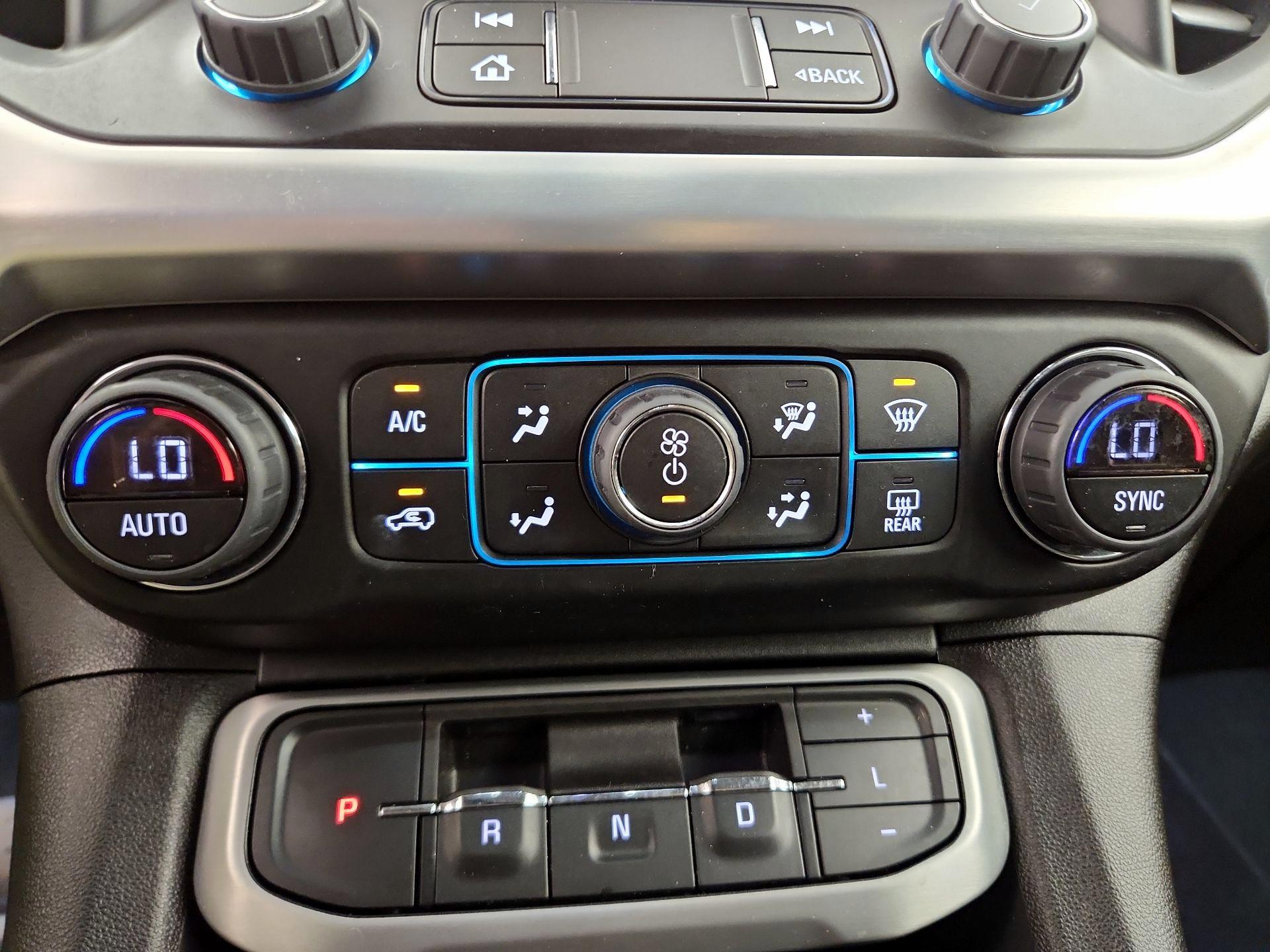 Thumbnail: 2023 GMC Acadia - 16