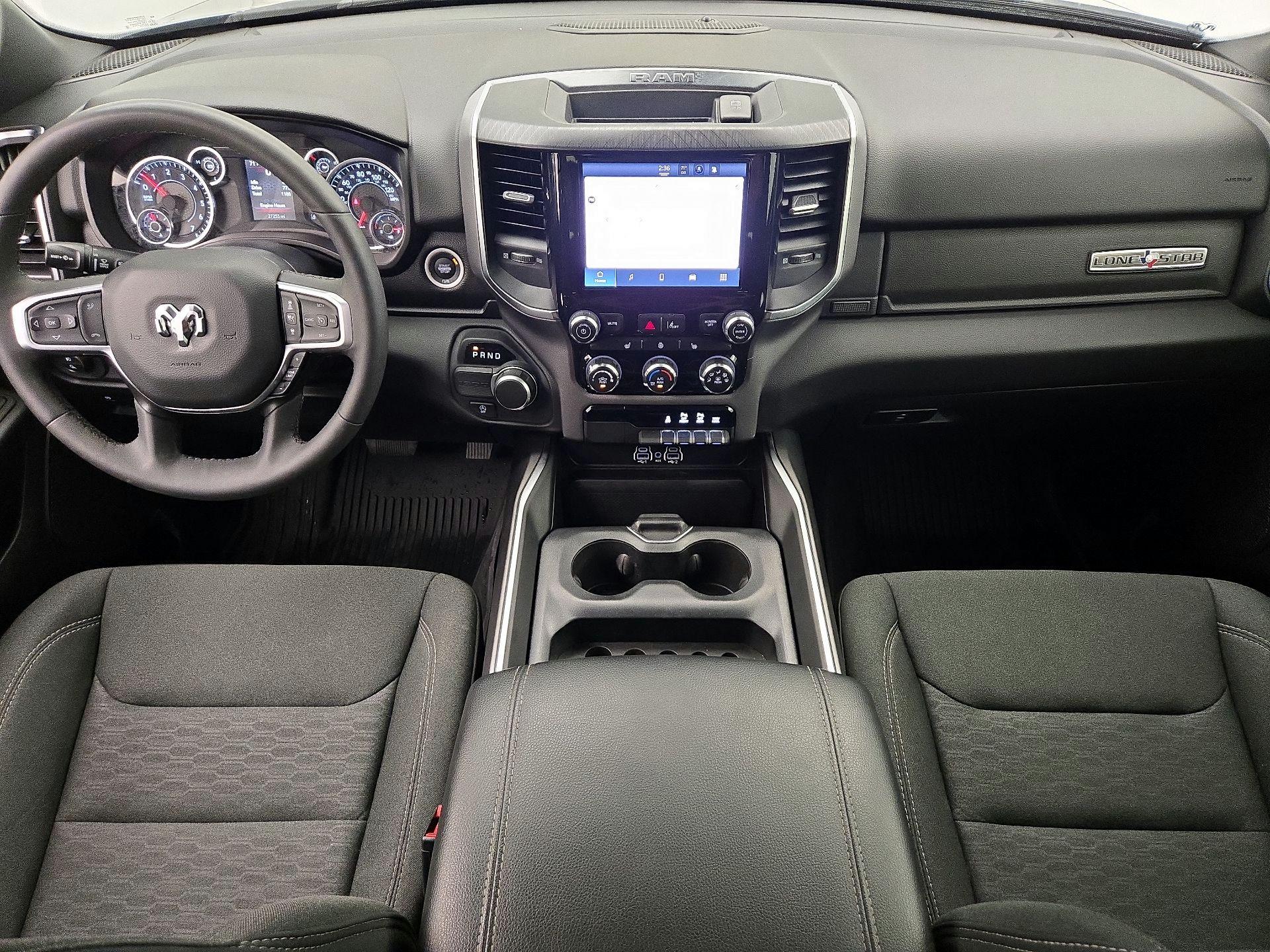 Thumbnail: 2025 RAM 1500 - 9