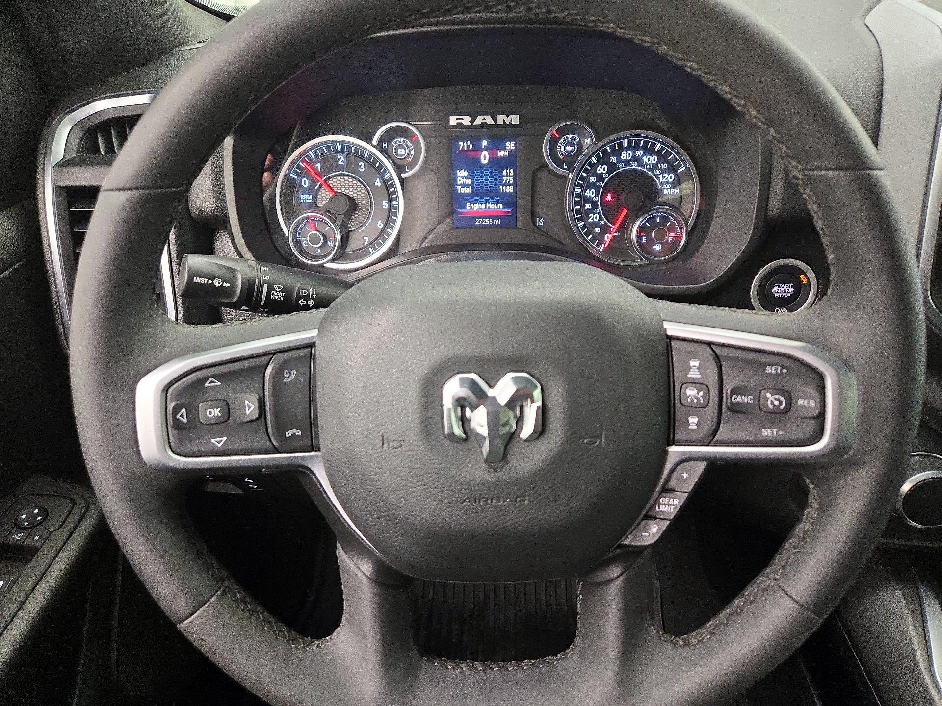 Thumbnail: 2025 RAM 1500 - 10