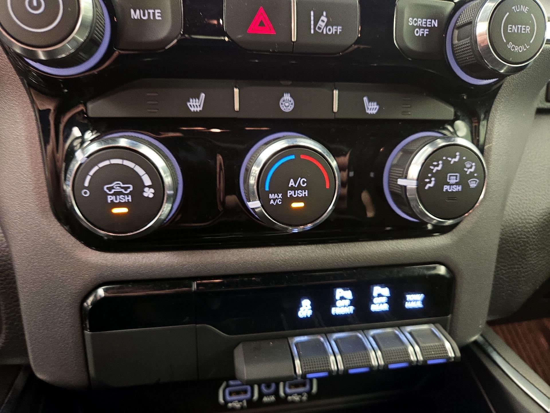 Thumbnail: 2025 RAM 1500 - 16
