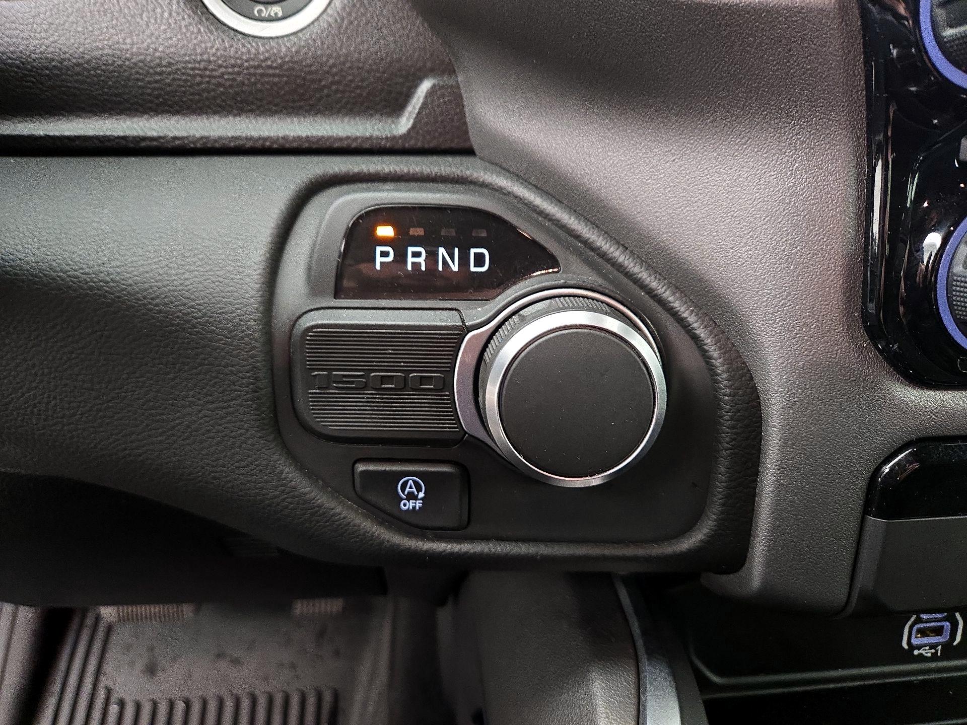 Thumbnail: 2025 RAM 1500 - 17