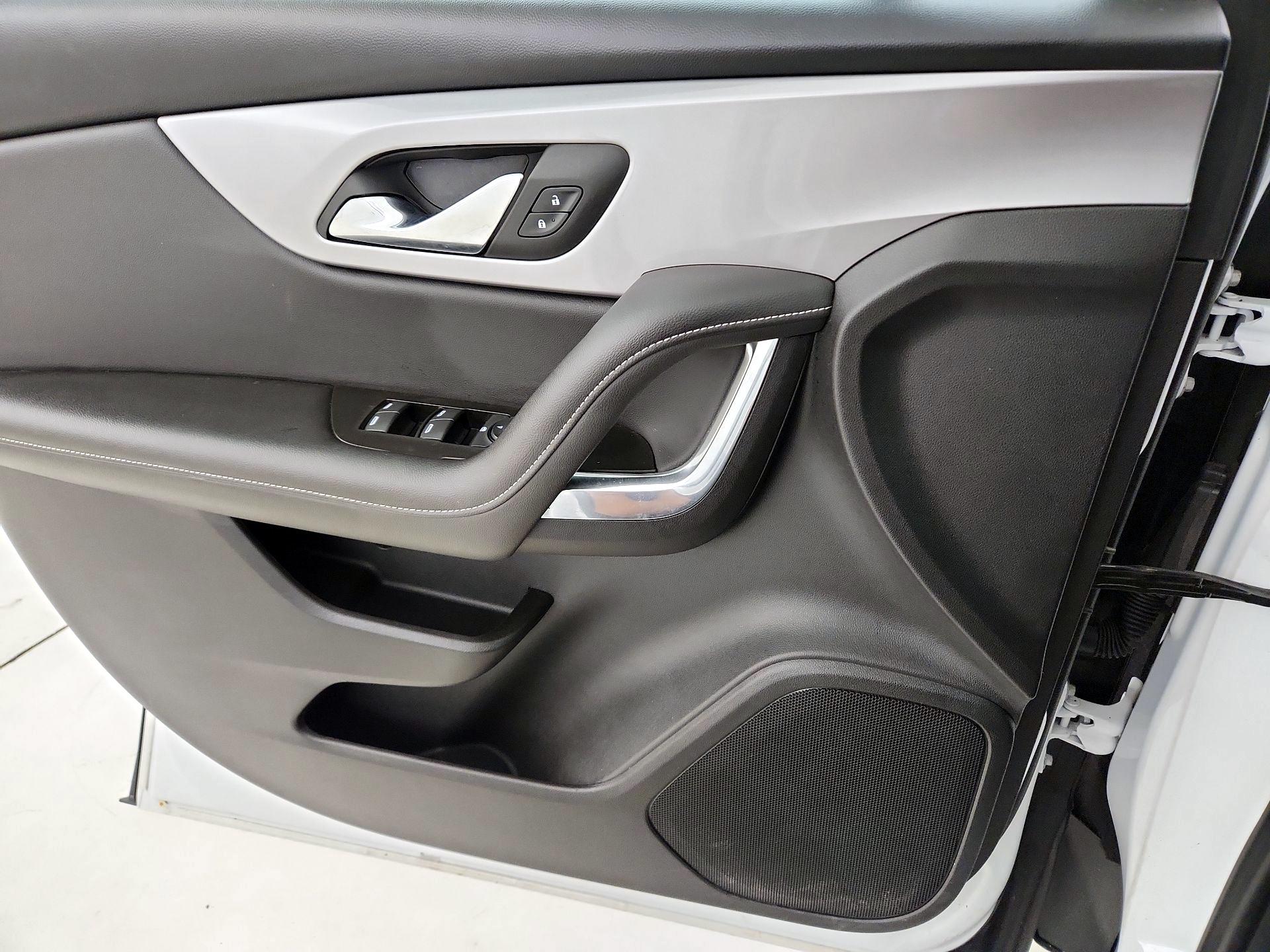 Thumbnail: 2023 Chevrolet Blazer - 12