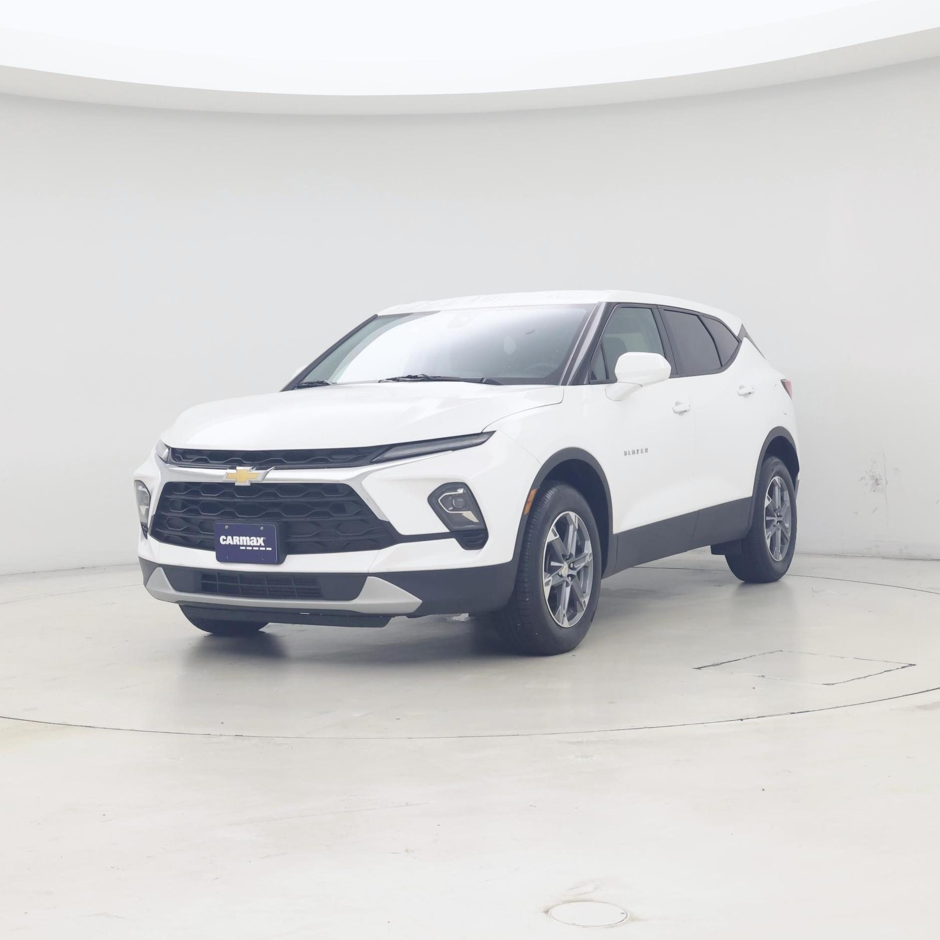 Thumbnail: 2023 Chevrolet Blazer - 4