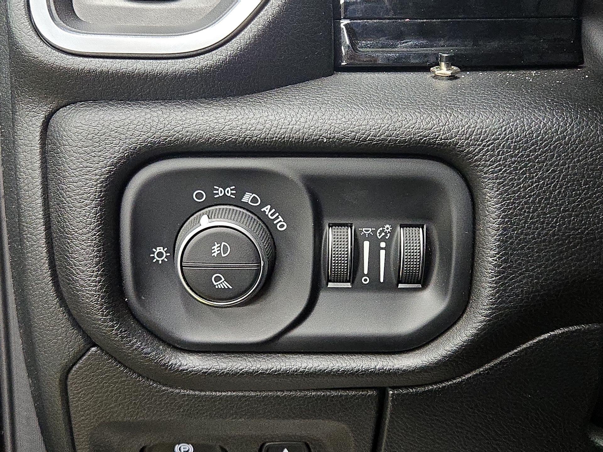 Thumbnail: 2025 RAM 1500 - 13