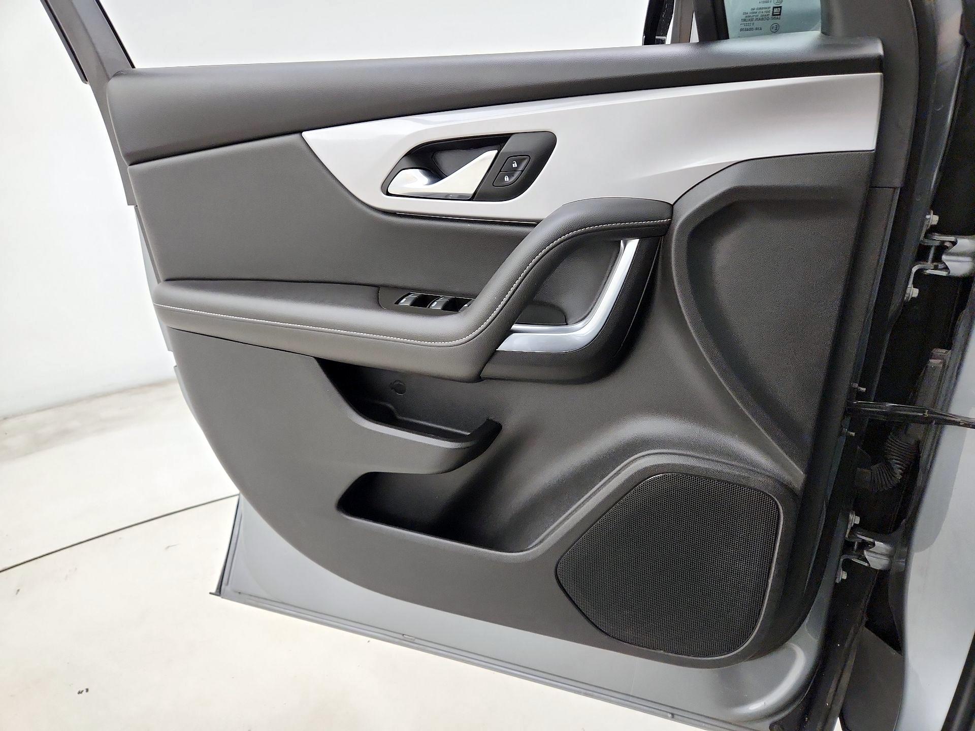 Thumbnail: 2023 Chevrolet Blazer - 12