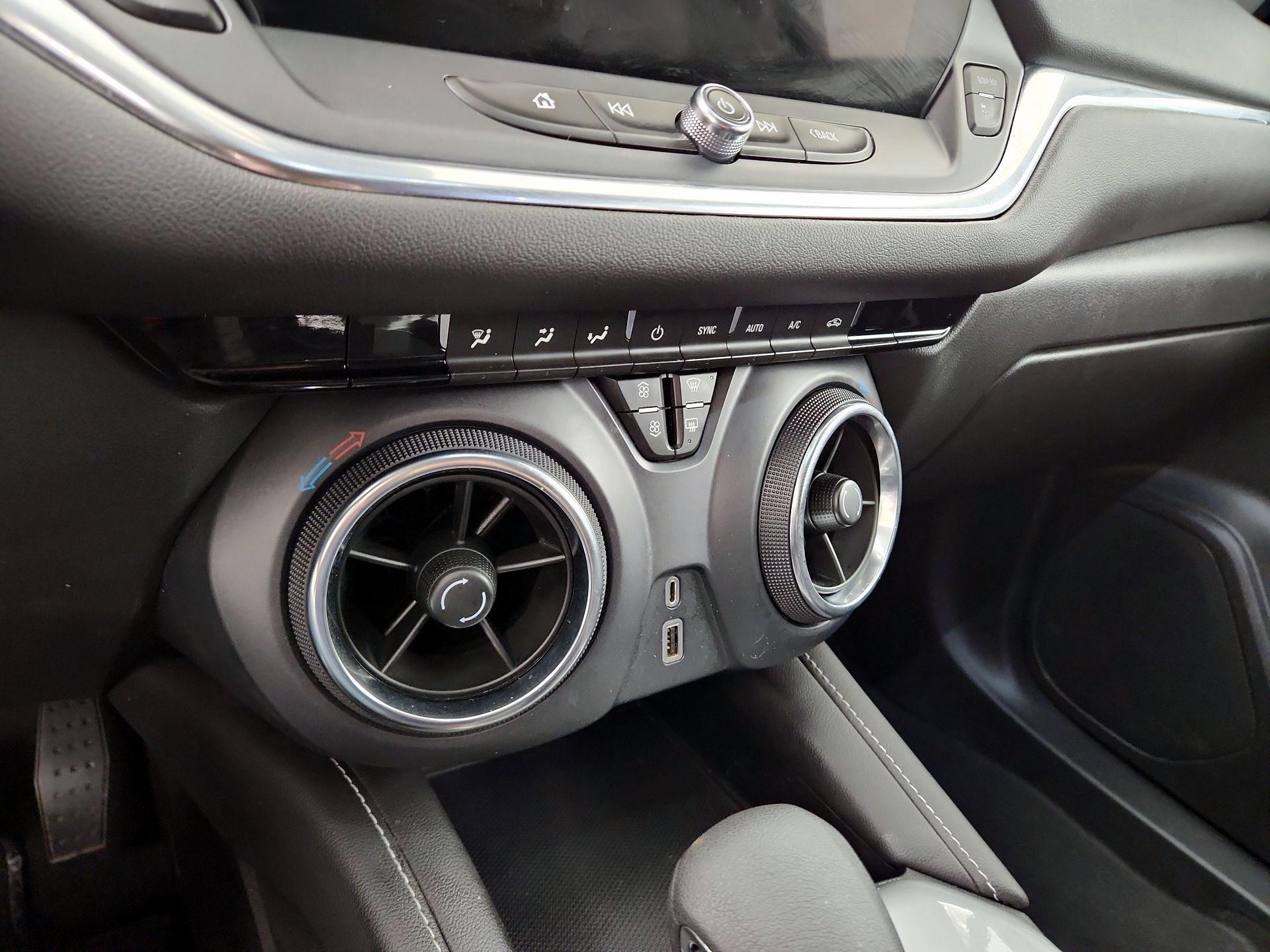 Thumbnail: 2023 Chevrolet Blazer - 14