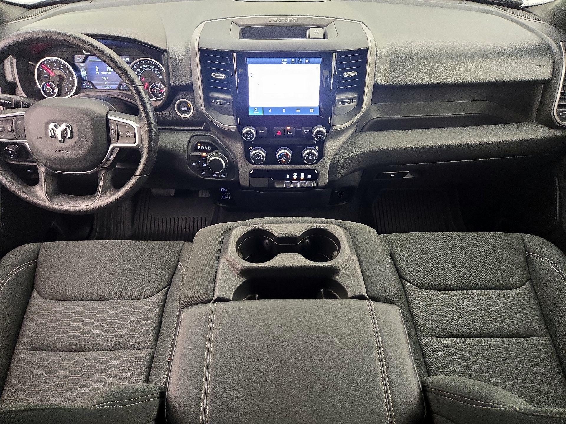 Thumbnail: 2025 RAM 1500 - 9